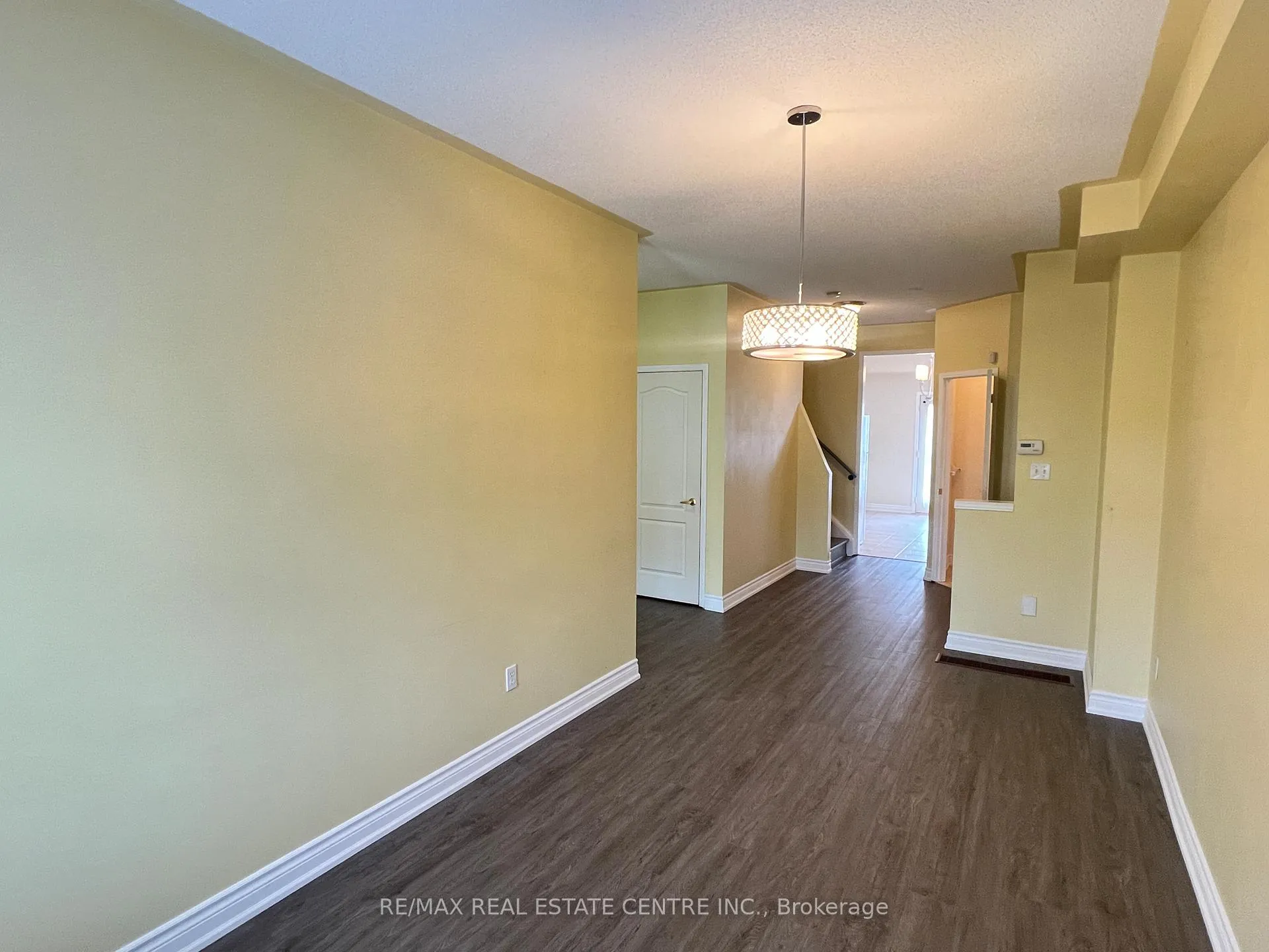 Photo 5 of Unit 178, 435 Hensall Circle, Mississauga, Cooksville — HOMEH