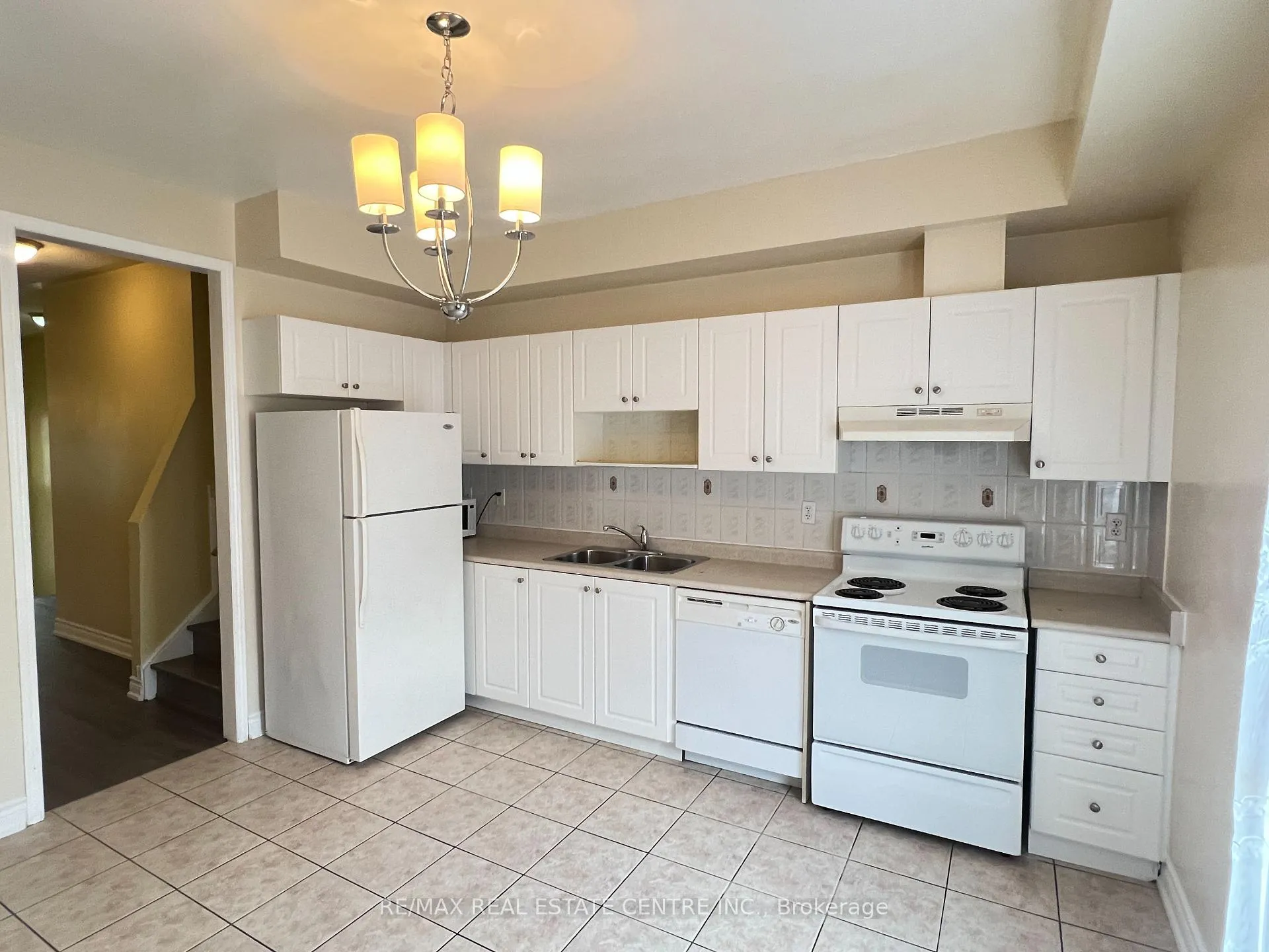 Photo 6 of Unit 178, 435 Hensall Circle, Mississauga, Cooksville — HOMEH
