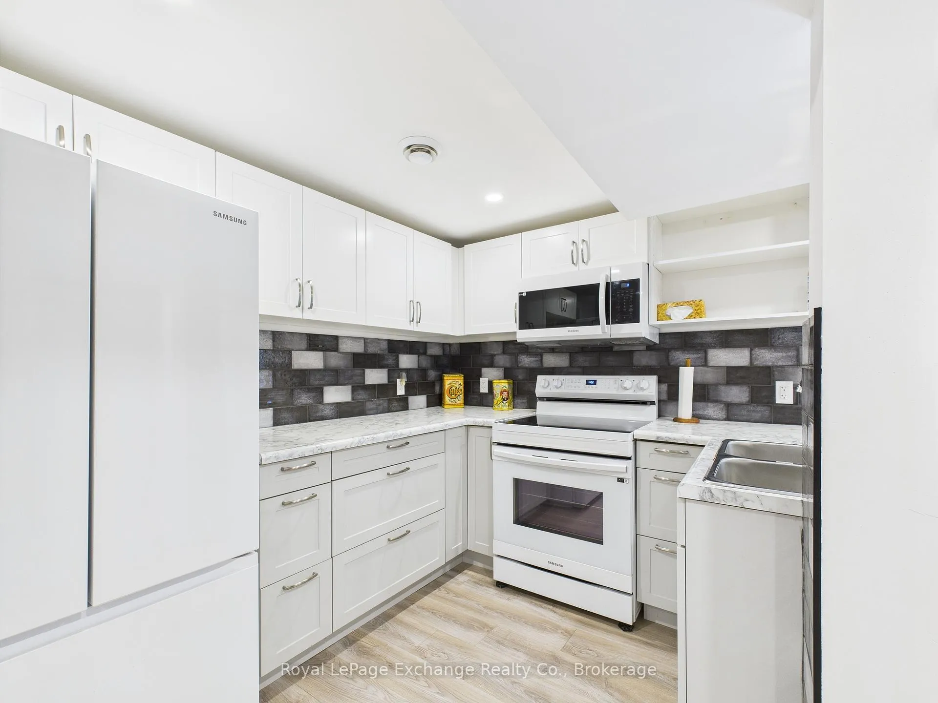 Photo 23 of 105 Menomini Road, Huron-Kinloss — HOMEH
