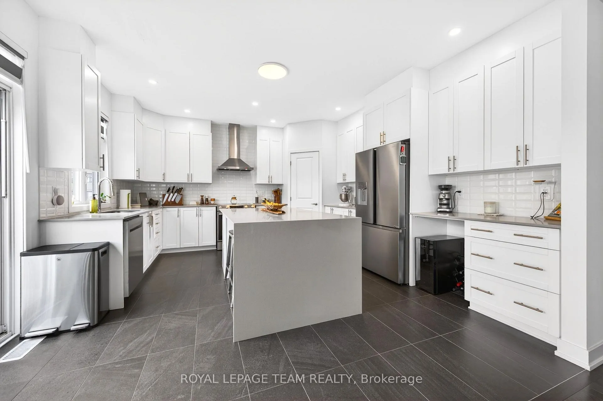 Photo 12 of 160 Highgarden Terrace, Ottawa, Leitrim — HOMEH