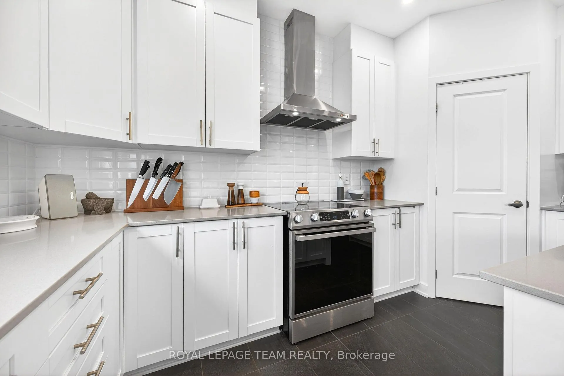Photo 16 of 160 Highgarden Terrace, Ottawa, Leitrim — HOMEH