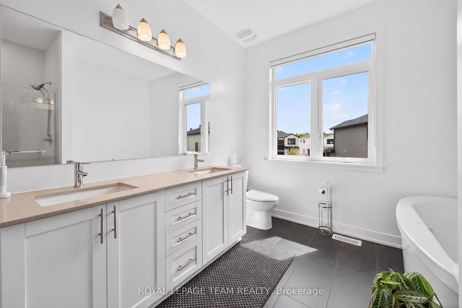 Photo 35 of 160 Highgarden Terrace, Ottawa, Leitrim — HOMEH
