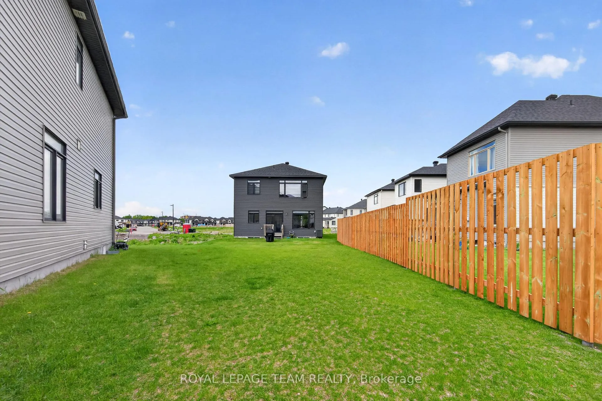 Photo 44 of 160 Highgarden Terrace, Ottawa, Leitrim — HOMEH