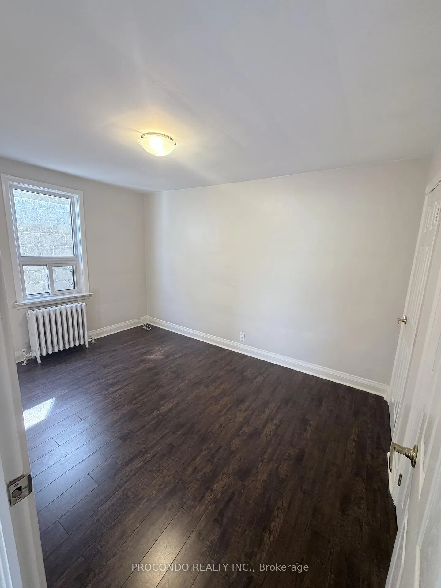 Photo 7 of Unit Upper Unit 1, 287 Lakeshore Road E, Mississauga, Port Credit — HOMEH