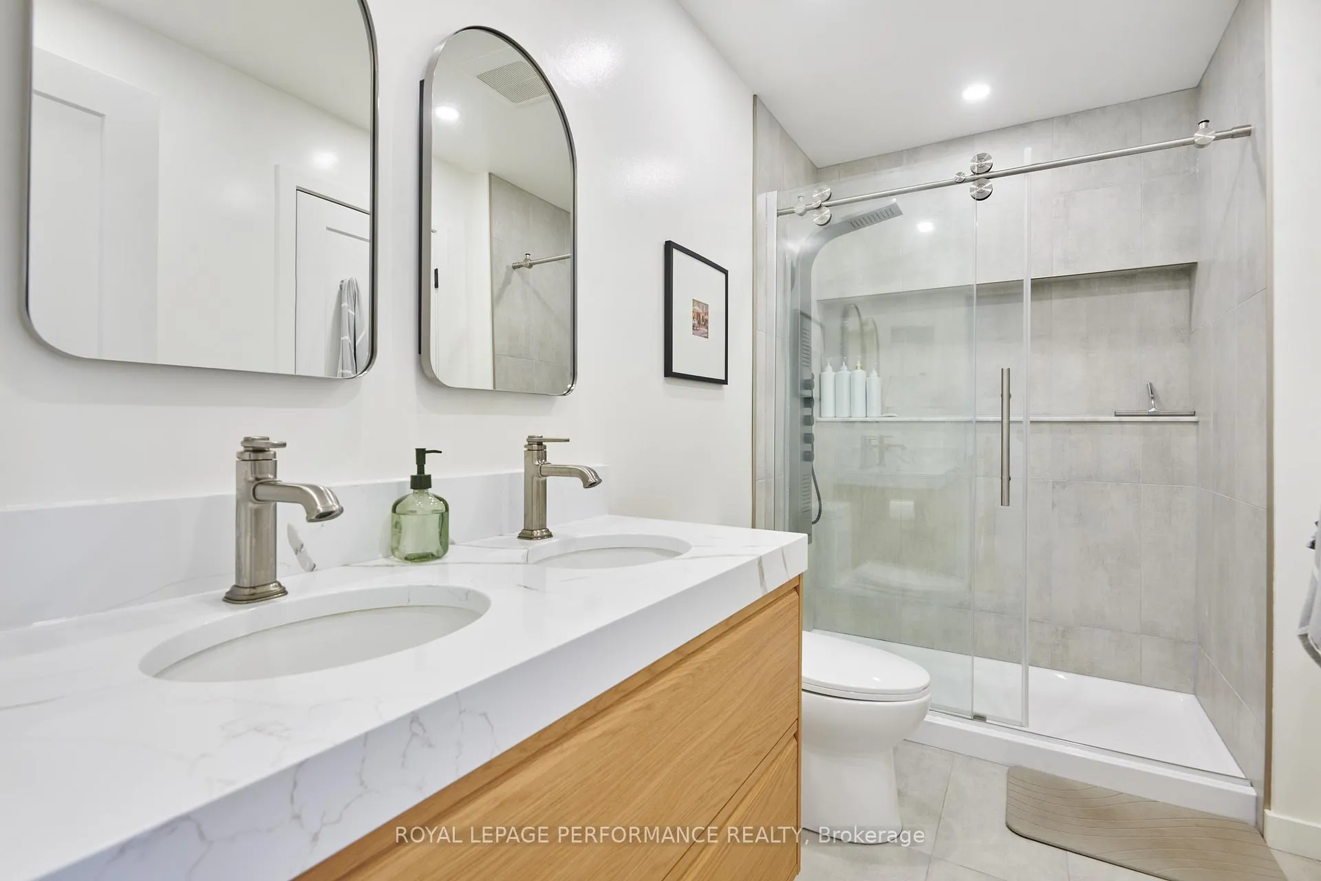 Photo 23 of 4310 Sunwood Crescent, Ottawa, Carson Grove — HOMEH