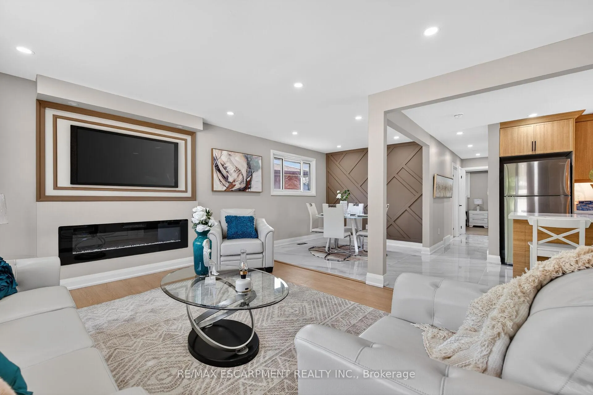 Photo 19 of 83 Riverdale Drive, Hamilton, Riverdale — HOMEH