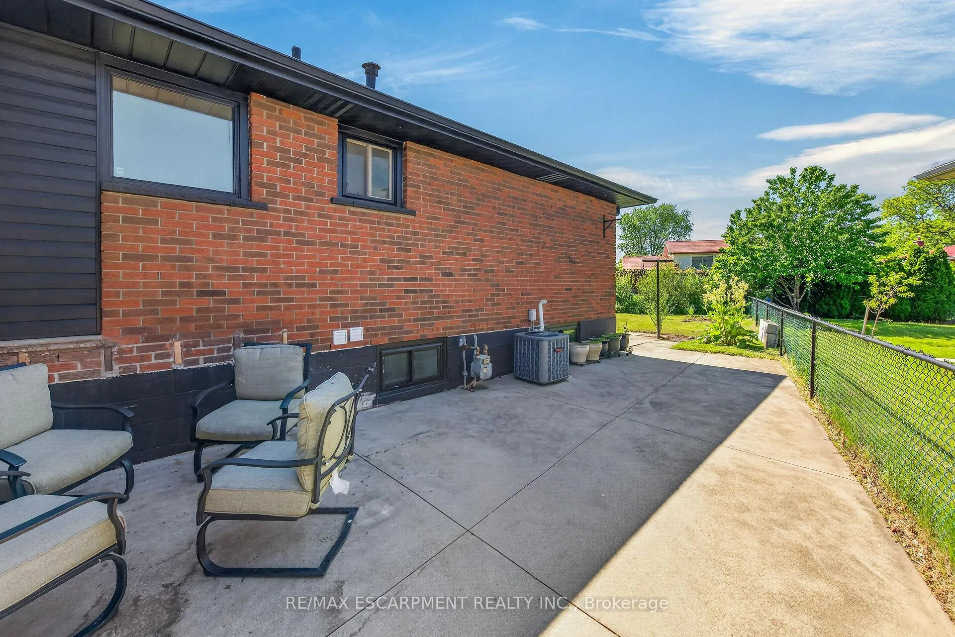 Photo 47 of 83 Riverdale Drive, Hamilton, Riverdale — HOMEH
