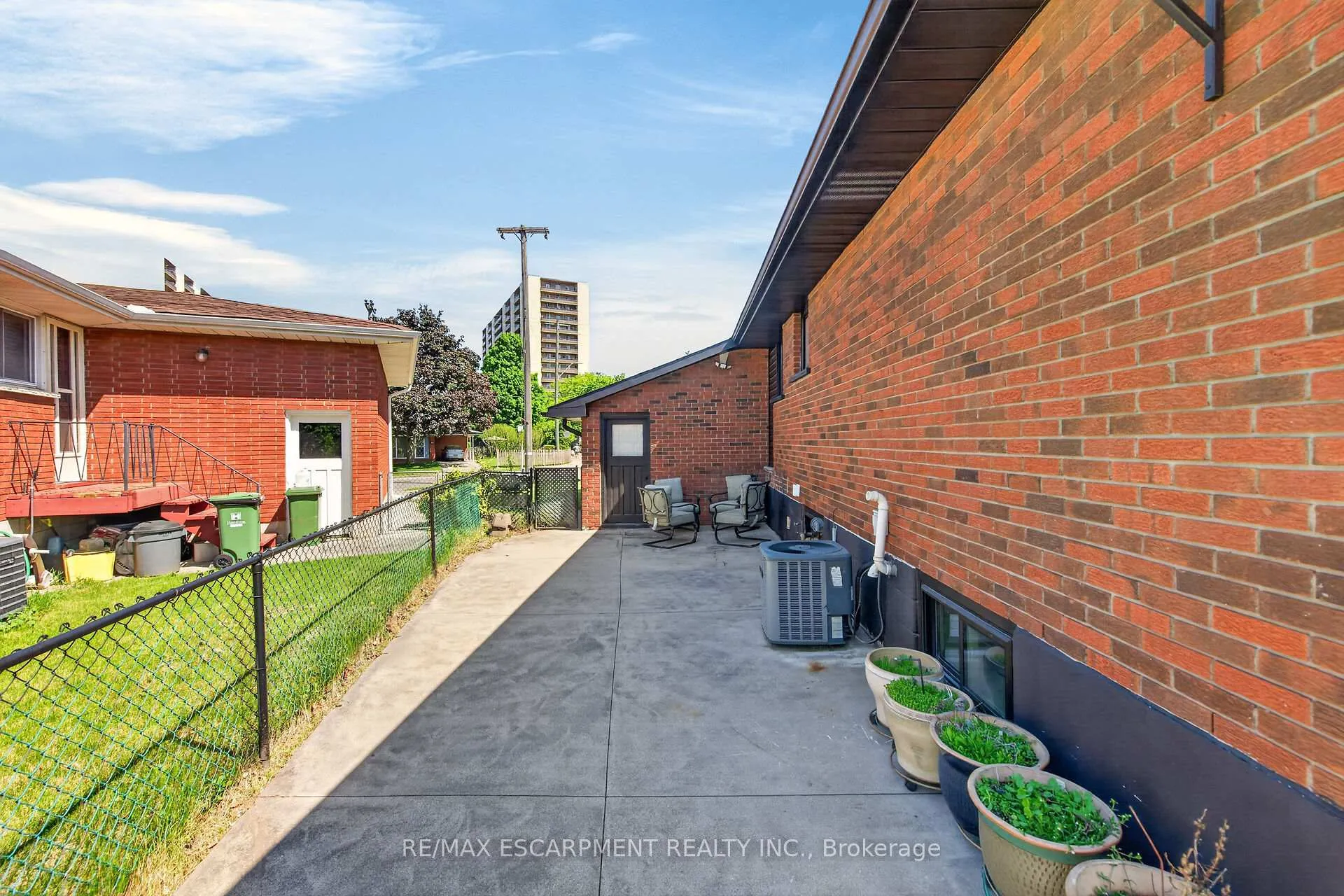 Photo 48 of 83 Riverdale Drive, Hamilton, Riverdale — HOMEH