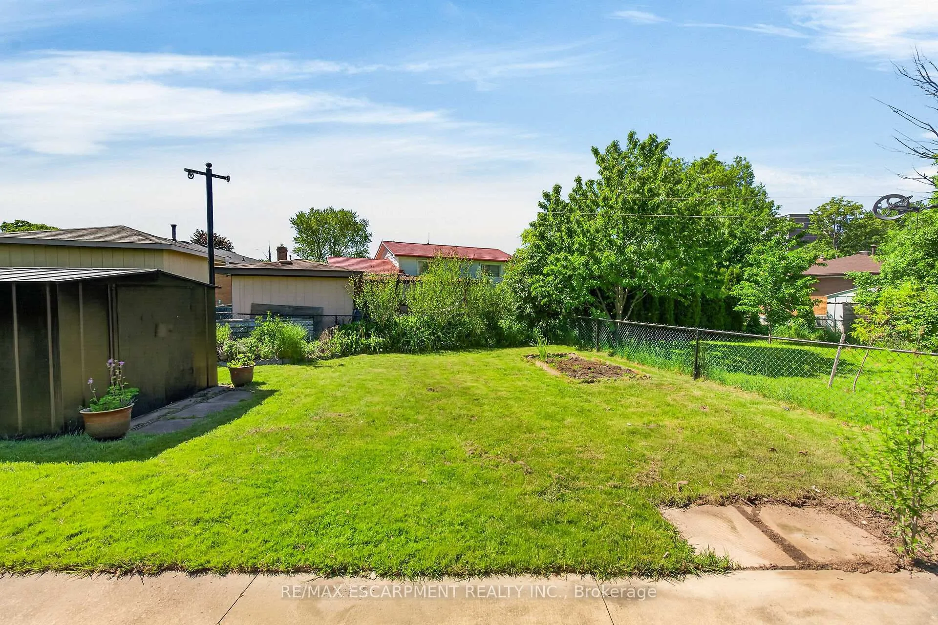 Photo 49 of 83 Riverdale Drive, Hamilton, Riverdale — HOMEH
