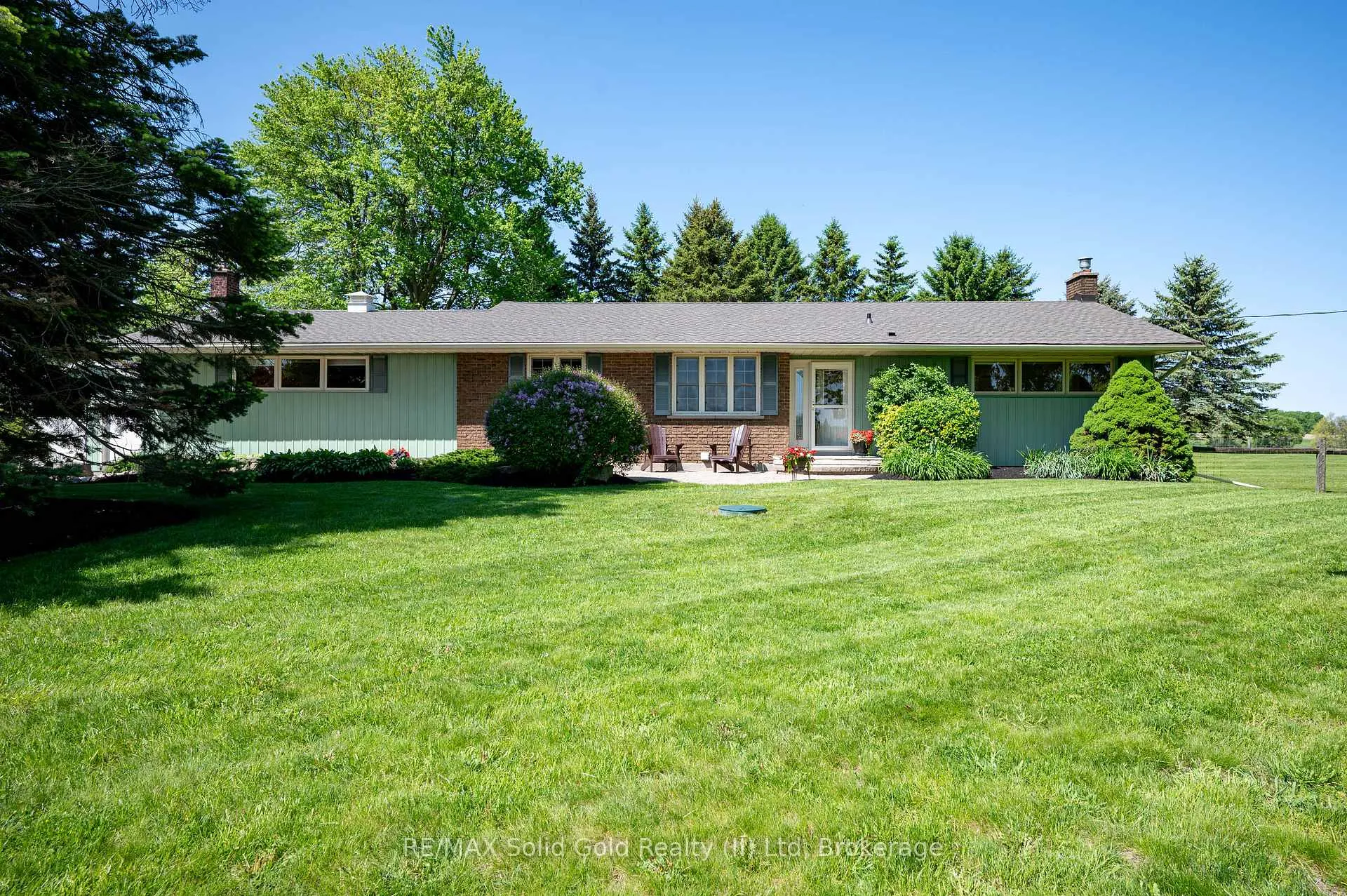 Photo 3 of 1068 Cameron Road, North Dumfries, Ayr — HOMEH