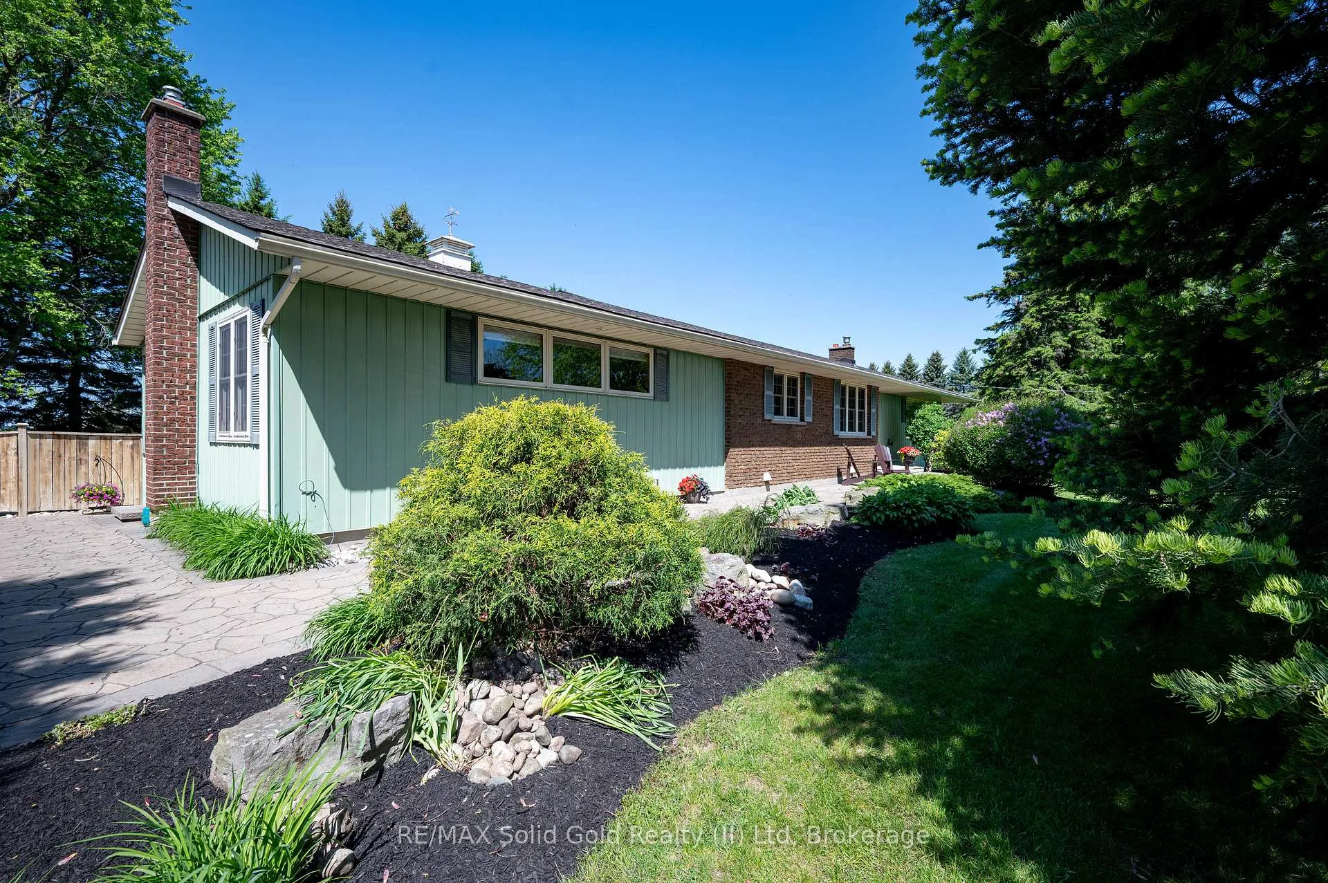 Photo 5 of 1068 Cameron Road, North Dumfries, Ayr — HOMEH