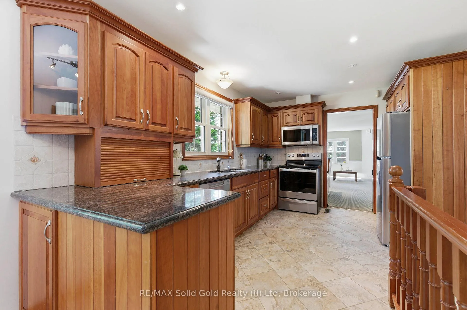 Photo 8 of 1068 Cameron Road, North Dumfries, Ayr — HOMEH