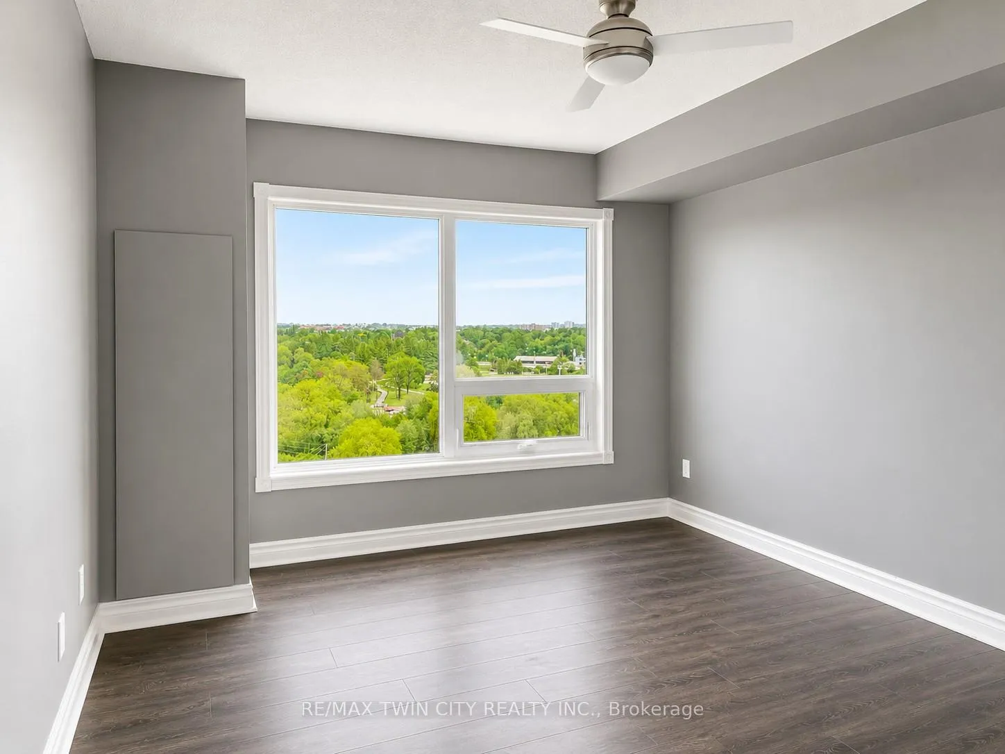 Photo 7 of Unit 703, 237 King Street W, Cambridge, Preston North — HOMEH