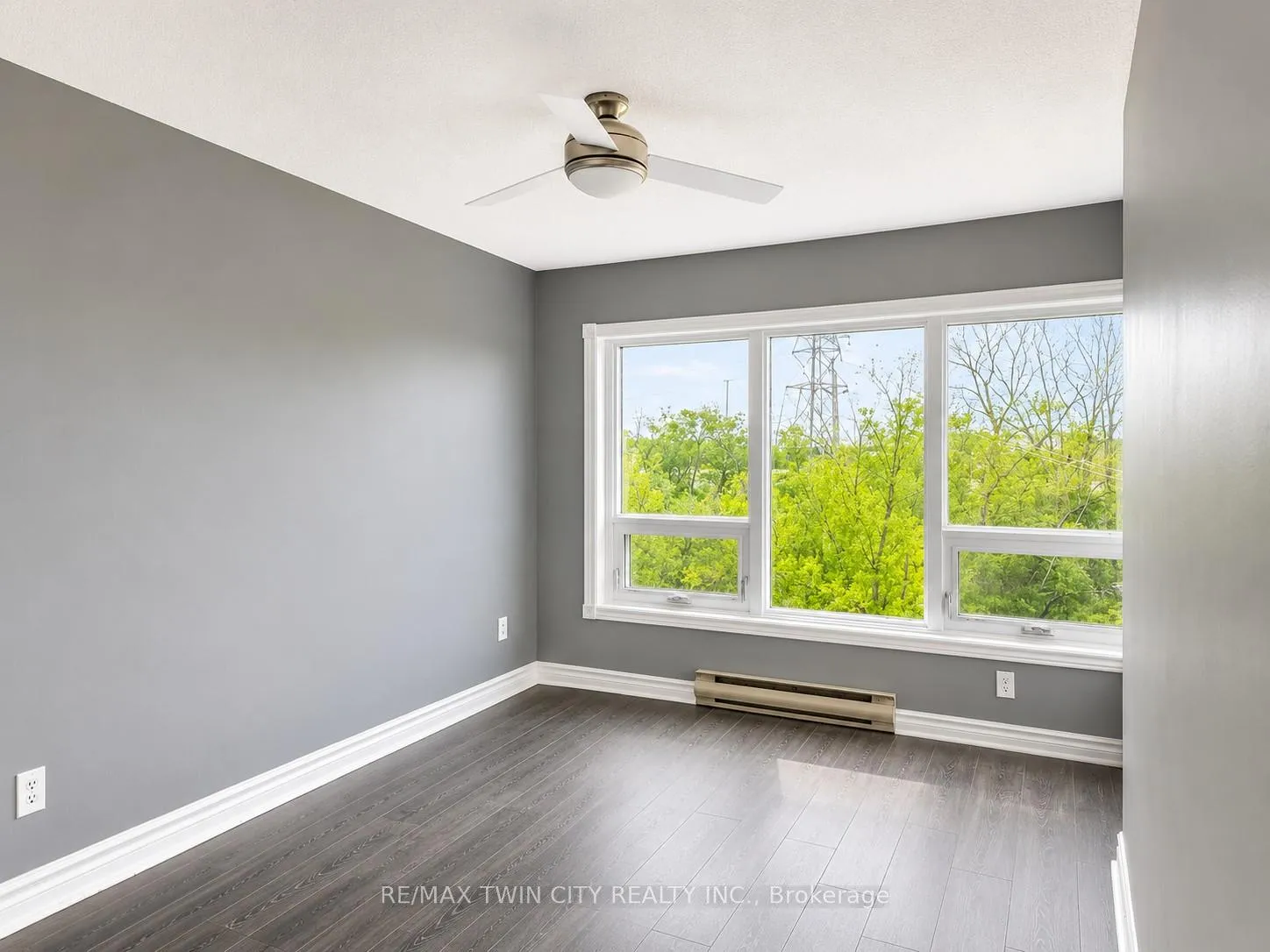 Photo 11 of Unit 703, 237 King Street W, Cambridge, Preston North — HOMEH
