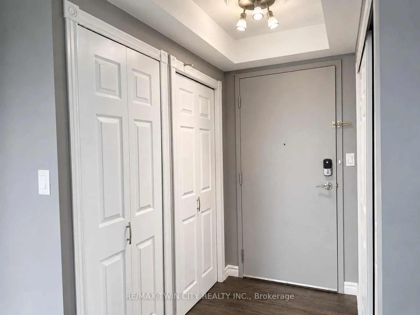 Photo 14 of Unit 703, 237 King Street W, Cambridge, Preston North — HOMEH