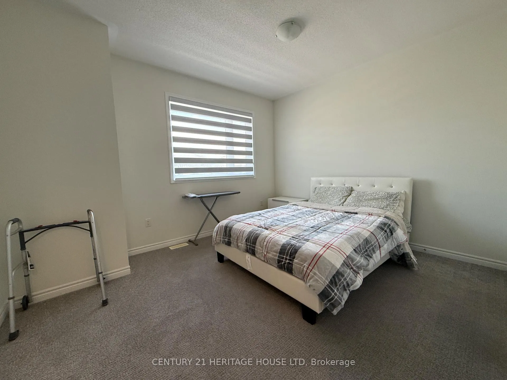 Photo 19 of 18 Dolucci Crescent E, Brampton, Northwest Brampton — HOMEH