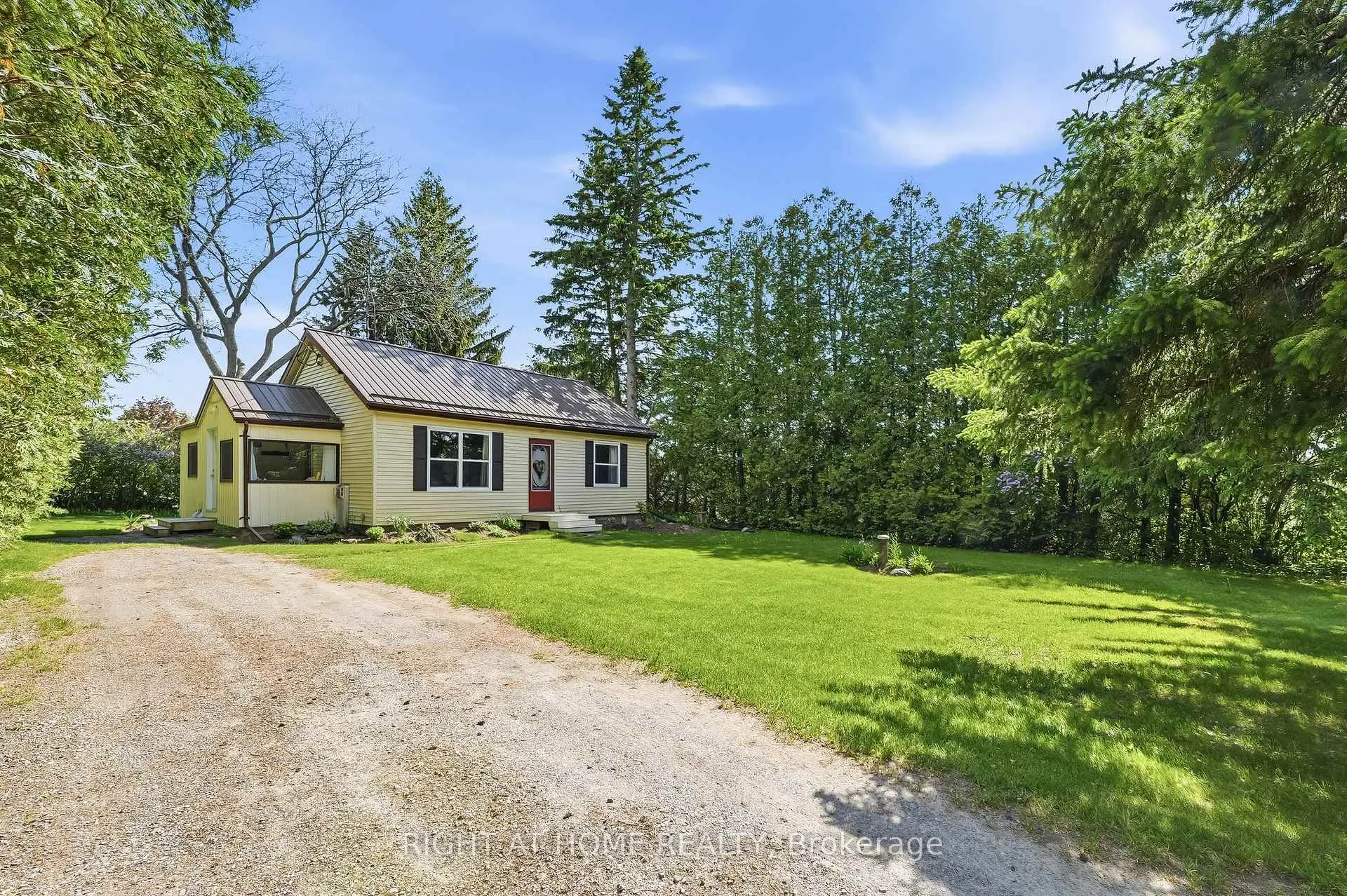 Photo 1 of 8601 Lander Road, Hamilton Township, Rural Hamilton — HOMEH