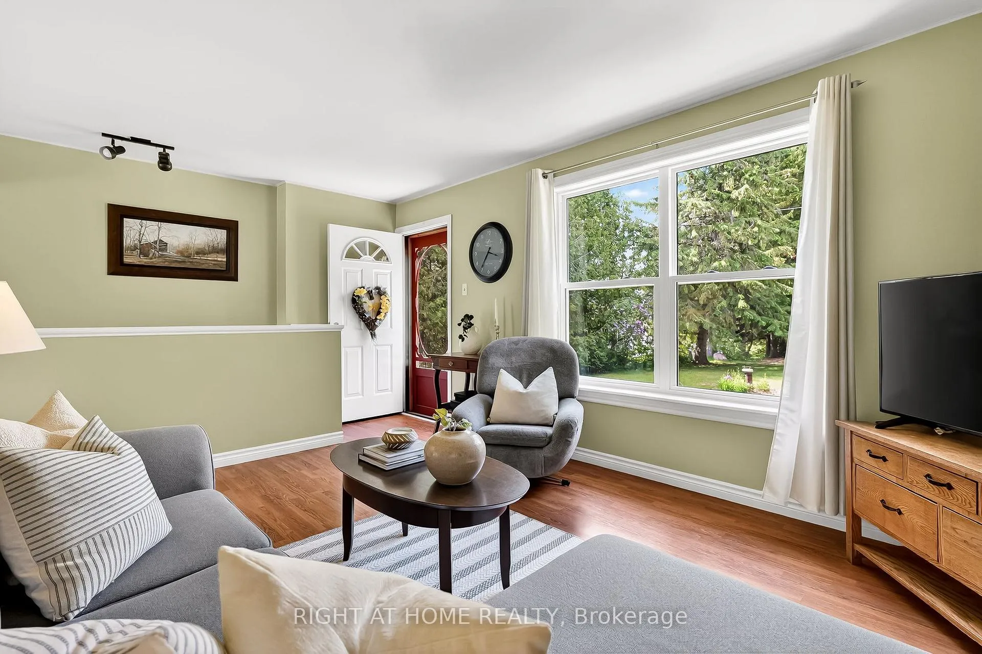 Photo 16 of 8601 Lander Road, Hamilton Township, Rural Hamilton — HOMEH