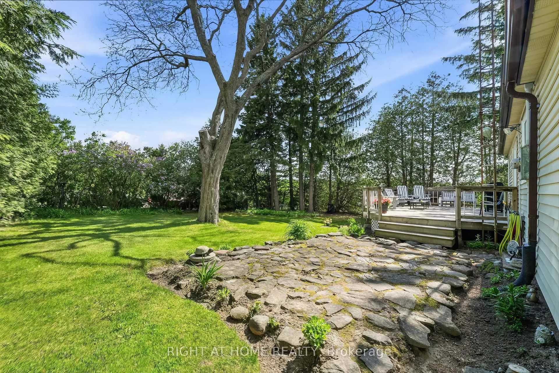 Photo 33 of 8601 Lander Road, Hamilton Township, Rural Hamilton — HOMEH