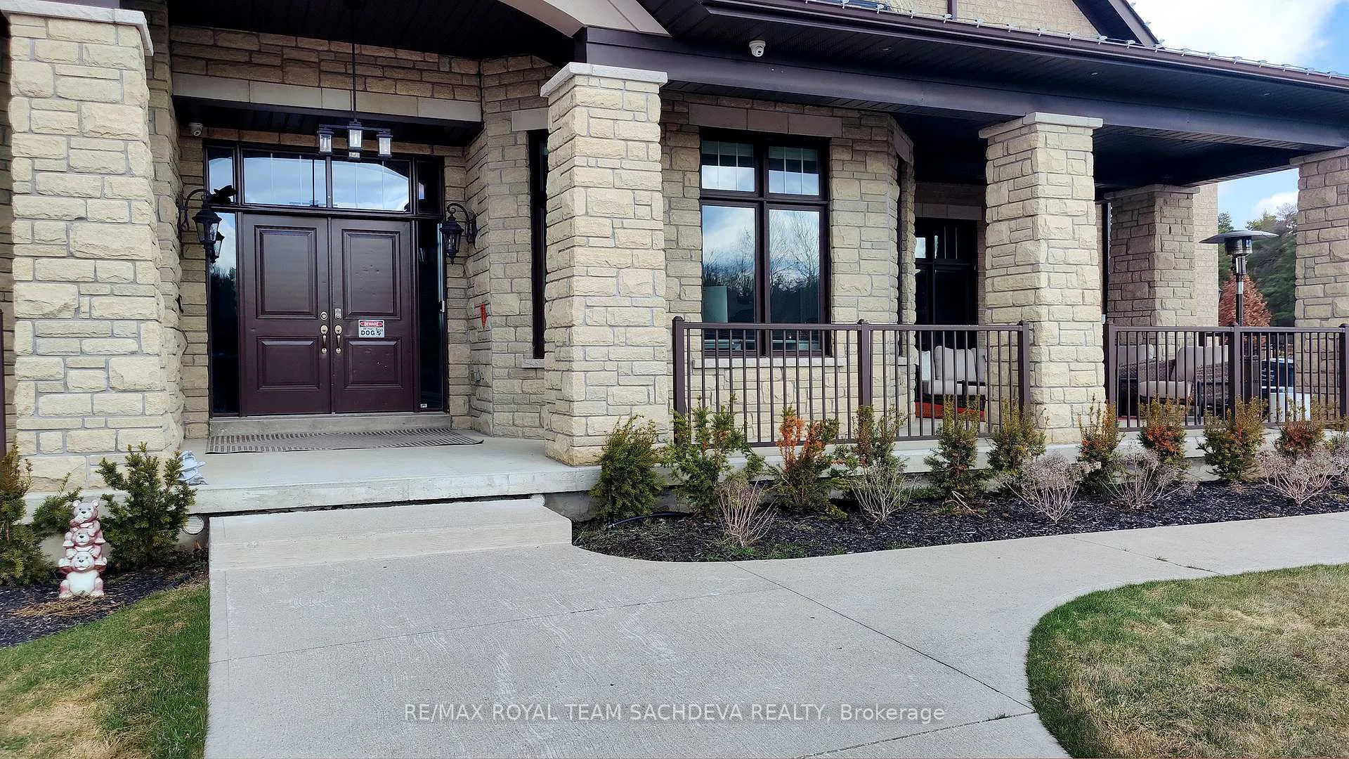 Photo 5 of 76 Buckstown Trail, Caledon, Palgrave — HOMEH