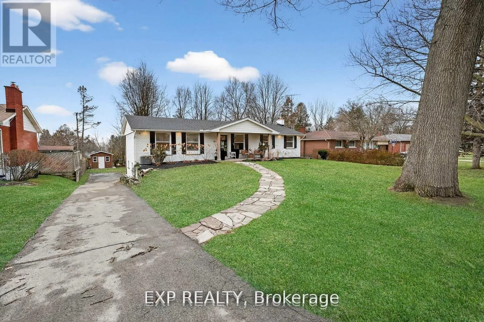 Photo 4 of 34 Pancake Lane, Pelham, Fonthill — HOMEH