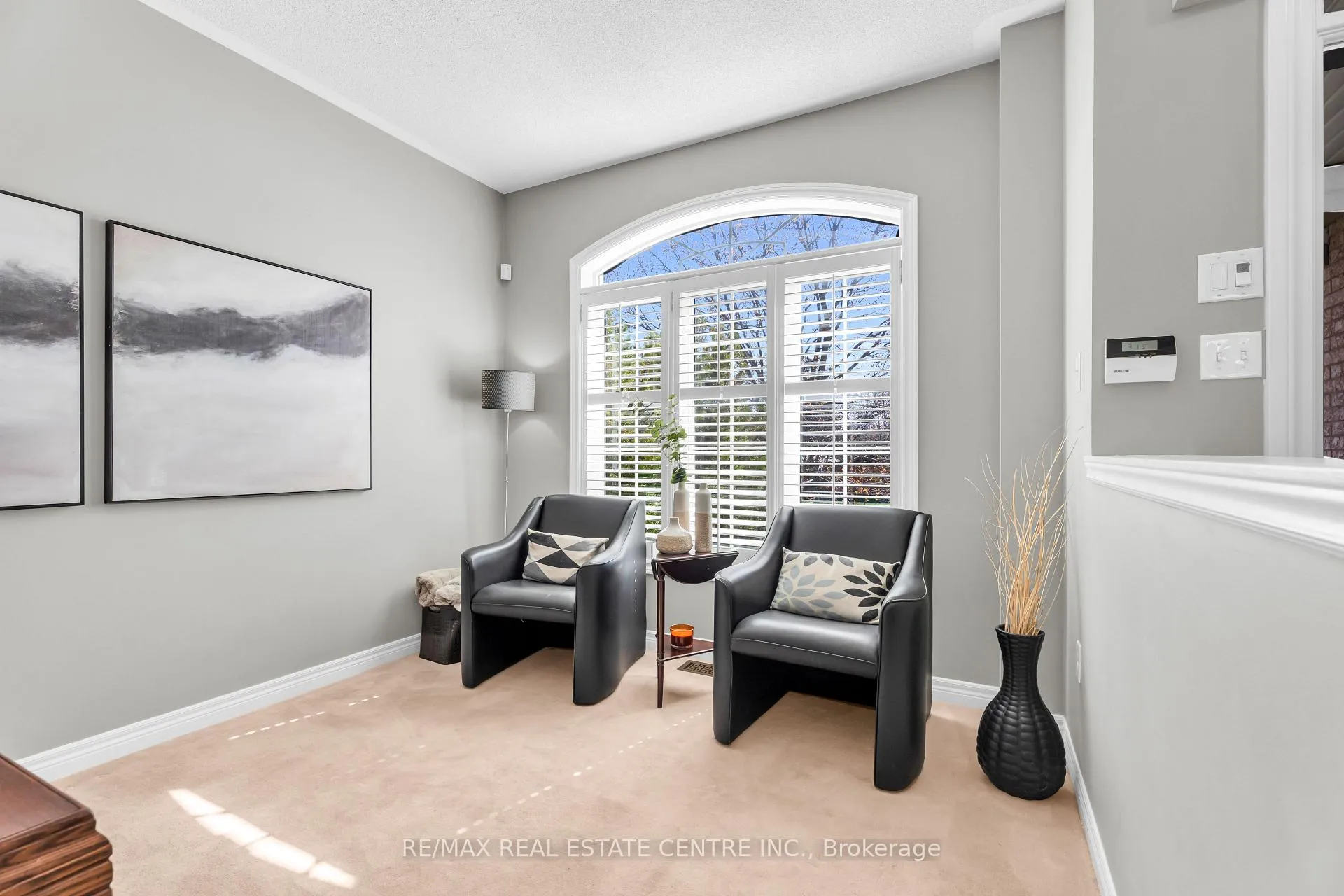 Photo 10 of 106 Belmont Boulevard, Halton Hills, Georgetown — HOMEH