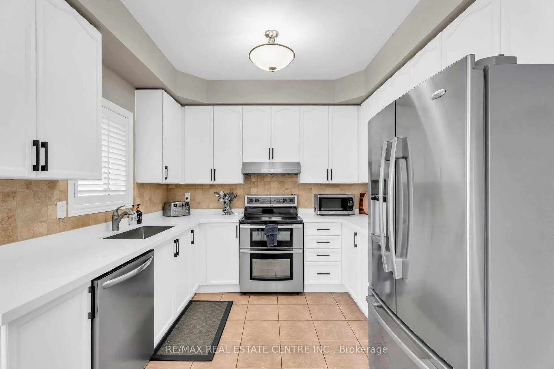 Photo 15 of 106 Belmont Boulevard, Halton Hills, Georgetown — HOMEH