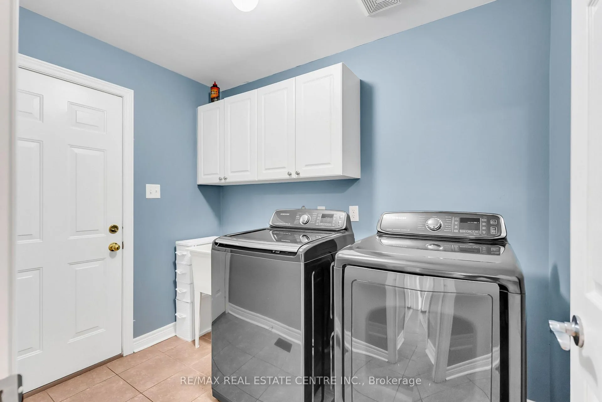Photo 21 of 106 Belmont Boulevard, Halton Hills, Georgetown — HOMEH