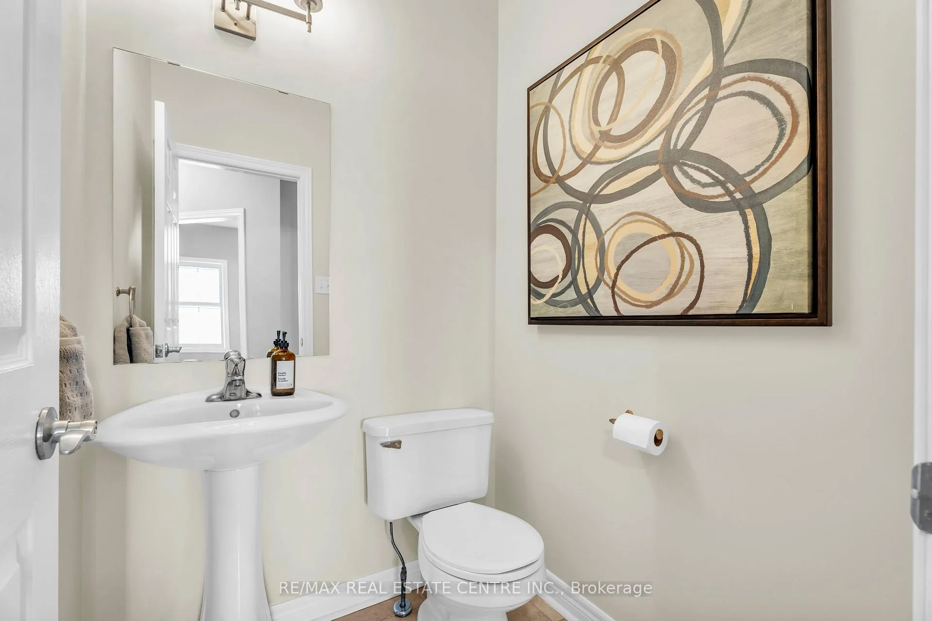 Photo 22 of 106 Belmont Boulevard, Halton Hills, Georgetown — HOMEH
