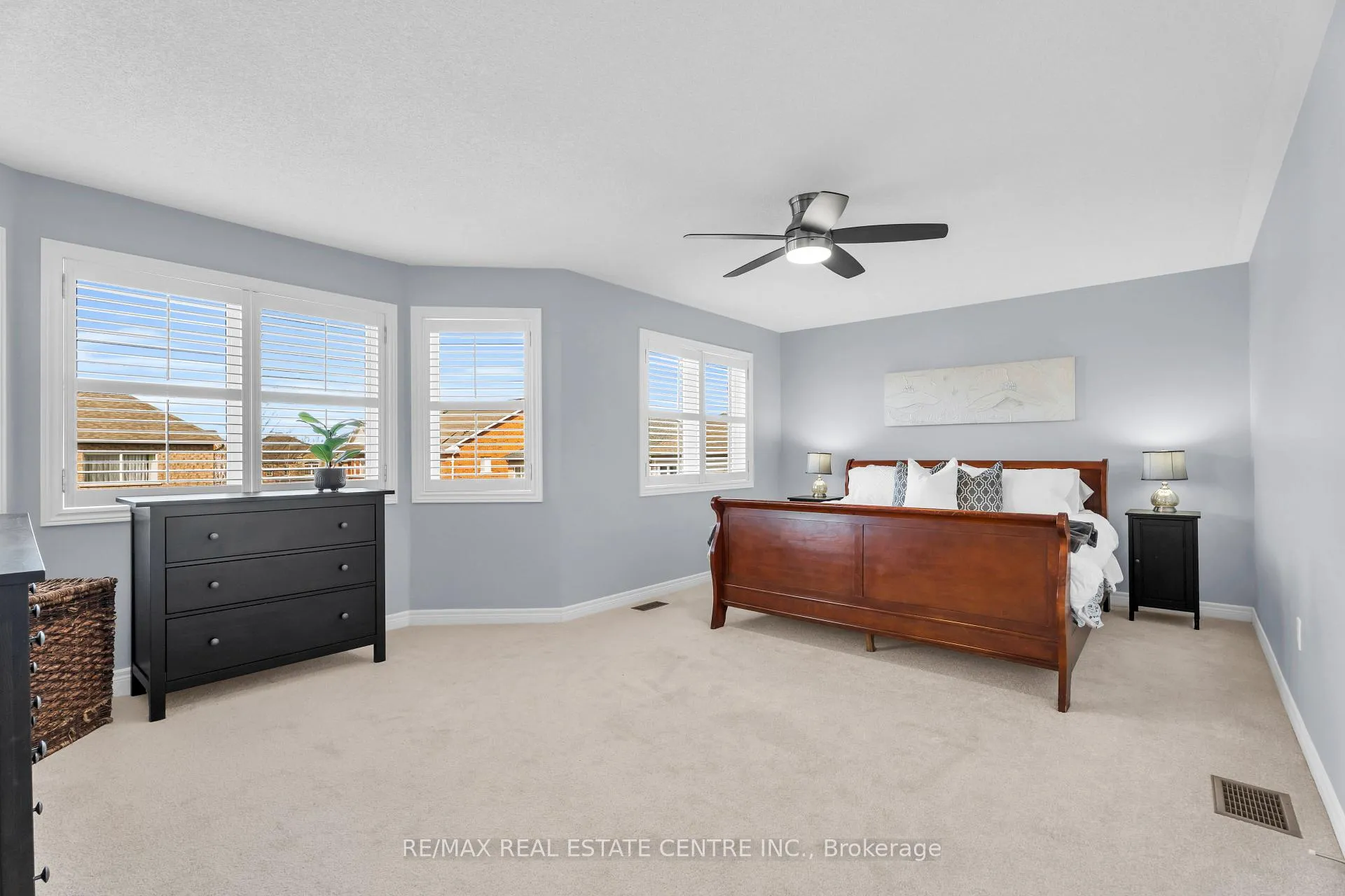 Photo 24 of 106 Belmont Boulevard, Halton Hills, Georgetown — HOMEH