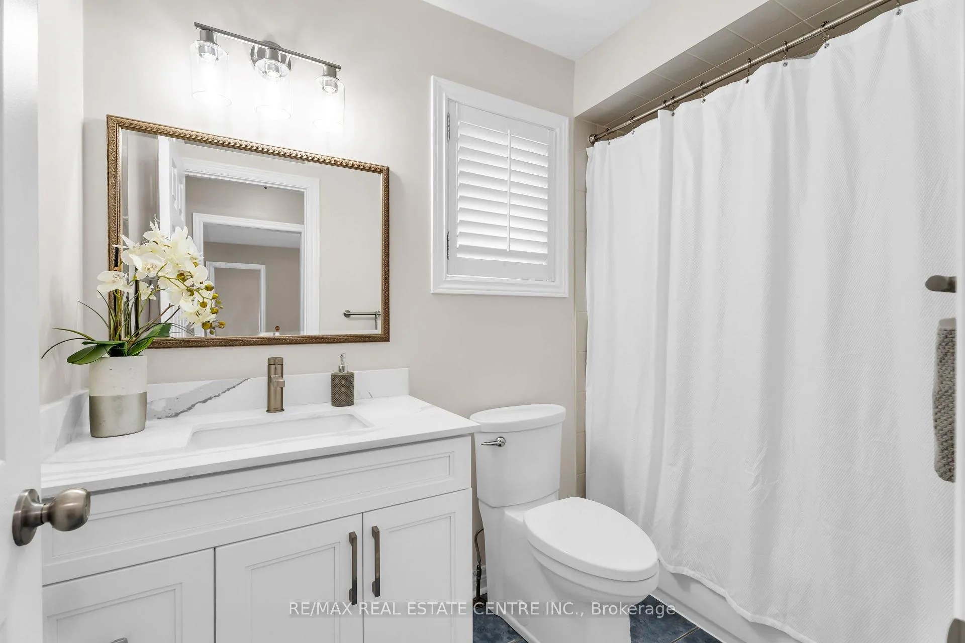 Photo 32 of 106 Belmont Boulevard, Halton Hills, Georgetown — HOMEH