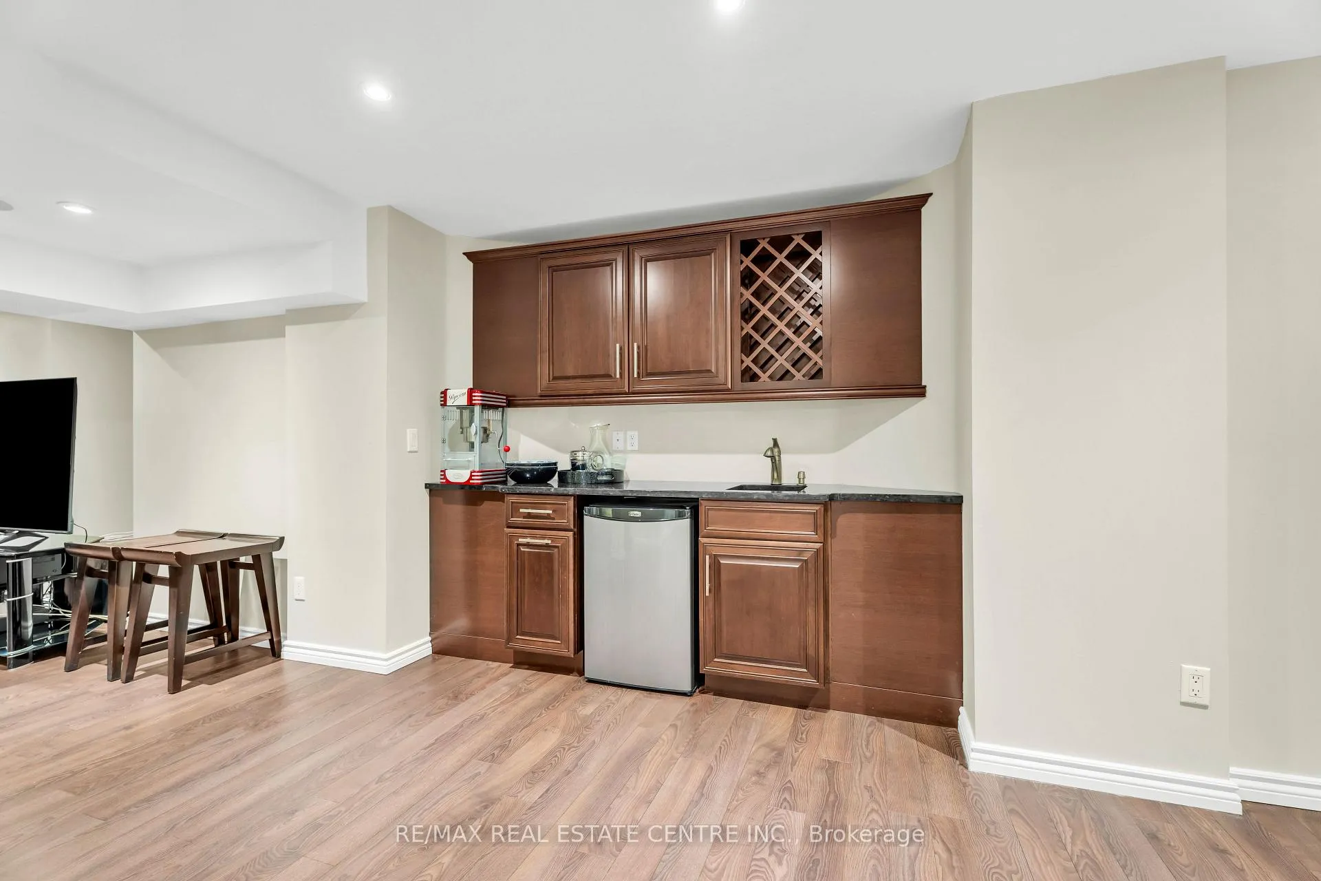 Photo 36 of 106 Belmont Boulevard, Halton Hills, Georgetown — HOMEH