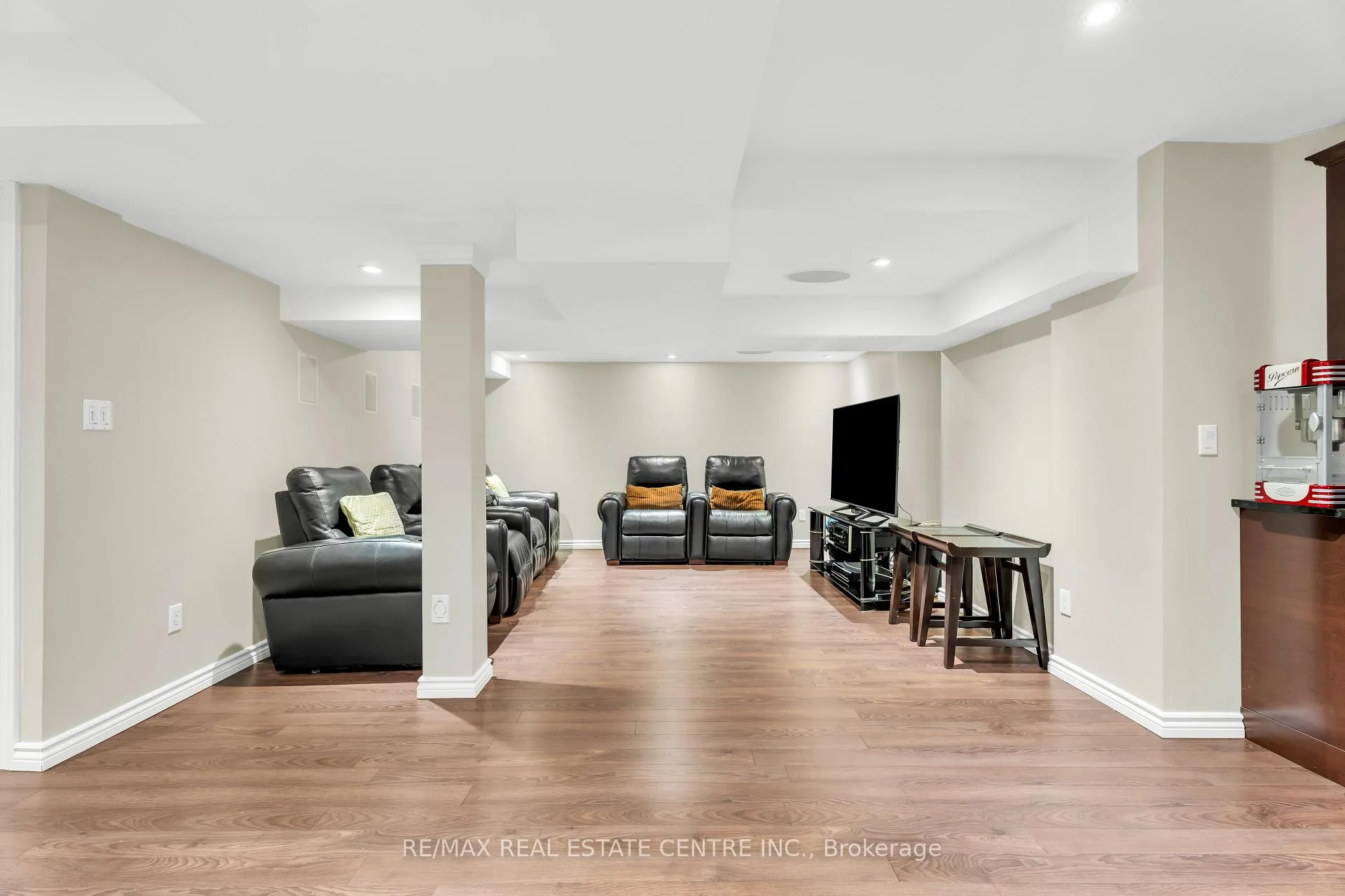 Photo 37 of 106 Belmont Boulevard, Halton Hills, Georgetown — HOMEH