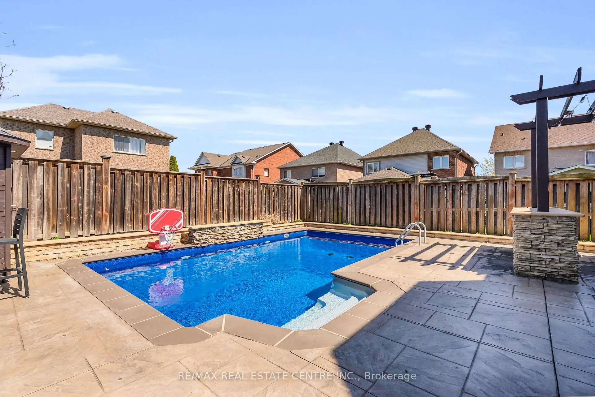 Photo 46 of 106 Belmont Boulevard, Halton Hills, Georgetown — HOMEH