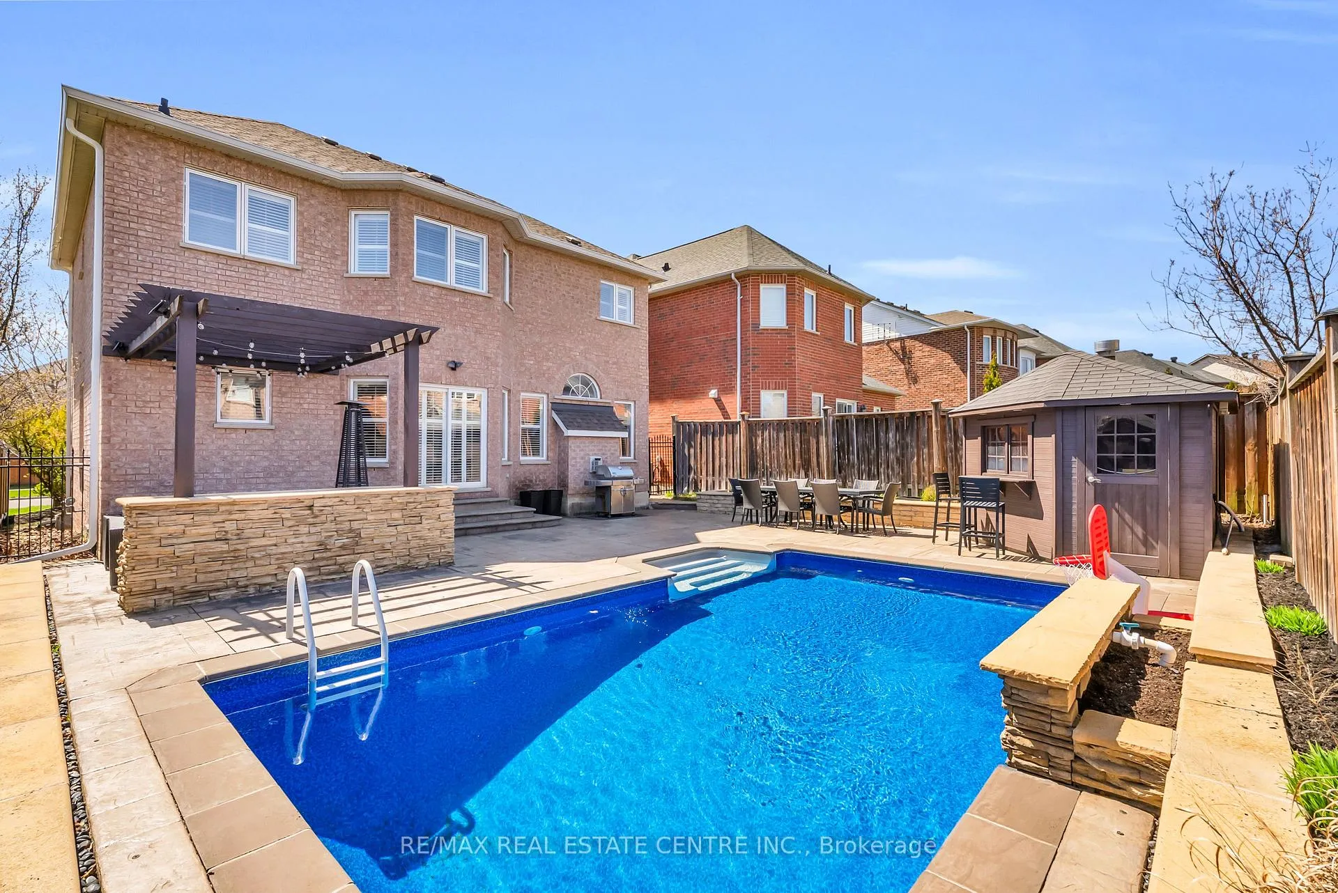 Photo 48 of 106 Belmont Boulevard, Halton Hills, Georgetown — HOMEH