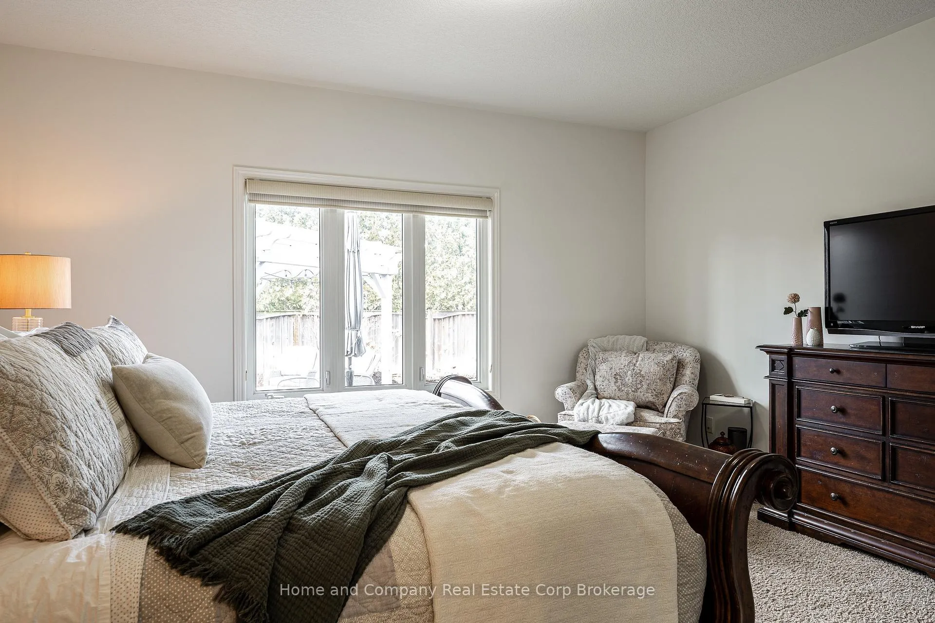 Photo 20 of 19 Hossie Terrace, Stratford — HOMEH