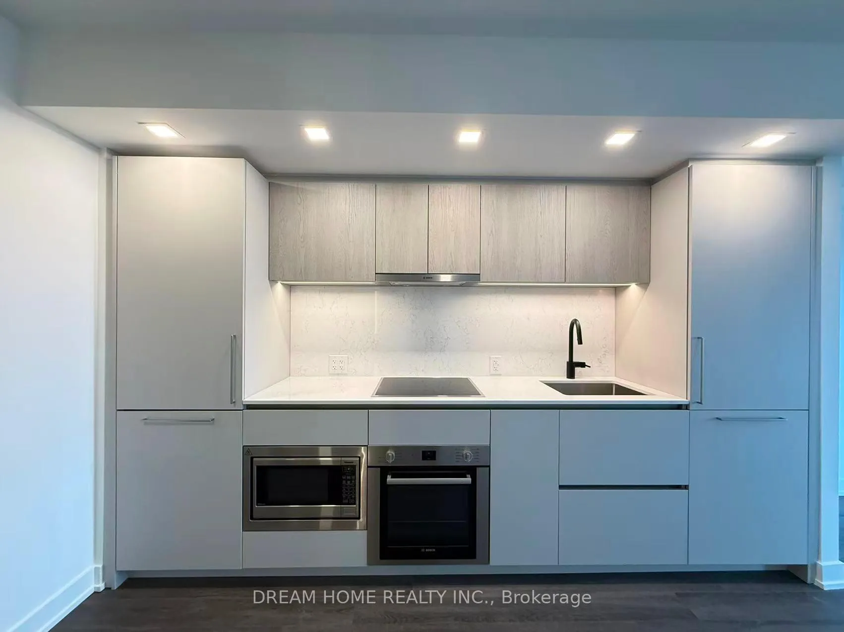 Photo 2 of Unit 906, 609 Sherborne Street, Toronto, North St. James Town — HOMEH