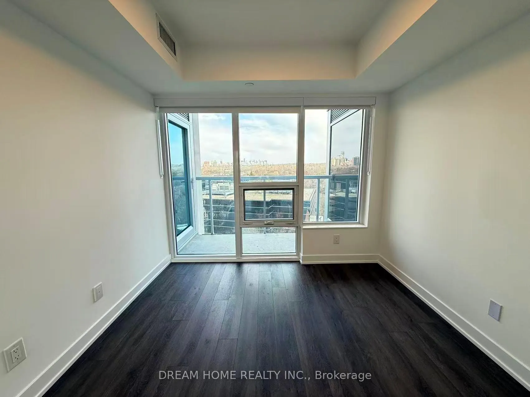Photo 5 of Unit 906, 609 Sherborne Street, Toronto, North St. James Town — HOMEH