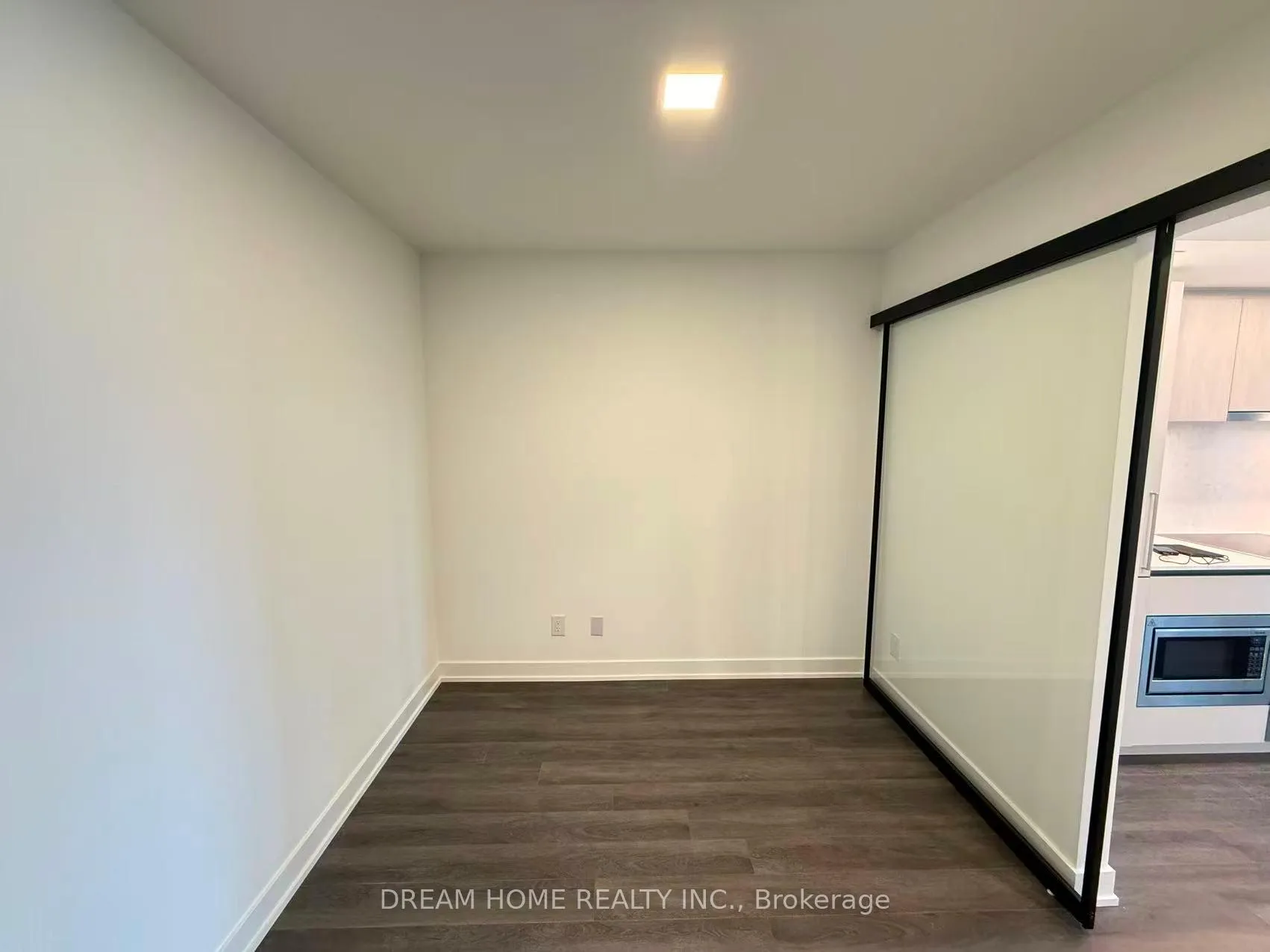 Photo 9 of Unit 906, 609 Sherborne Street, Toronto, North St. James Town — HOMEH