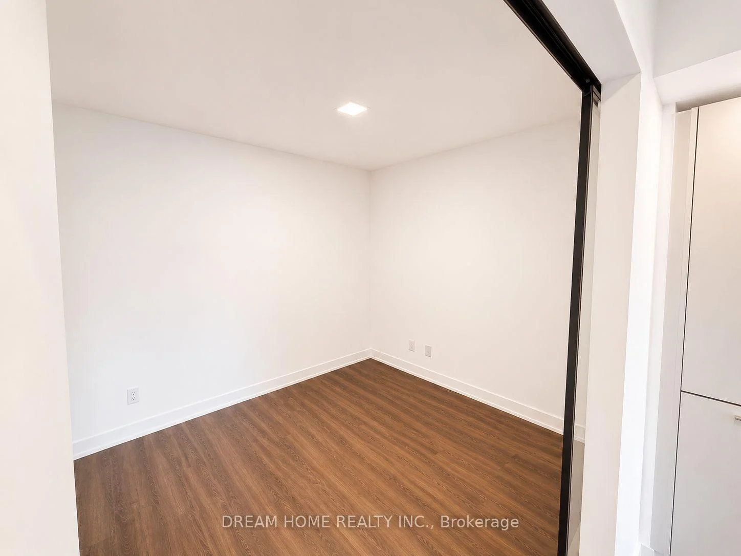 Photo 28 of Unit 906, 609 Sherborne Street, Toronto, North St. James Town — HOMEH