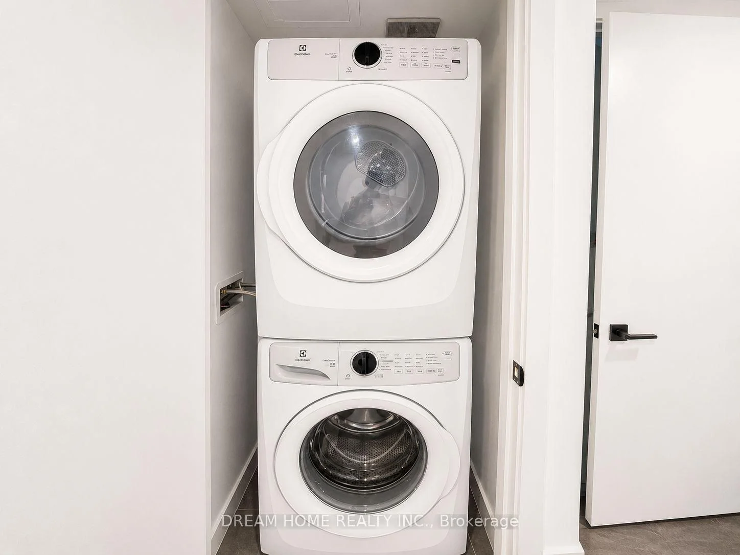 Photo 30 of Unit 906, 609 Sherborne Street, Toronto, North St. James Town — HOMEH