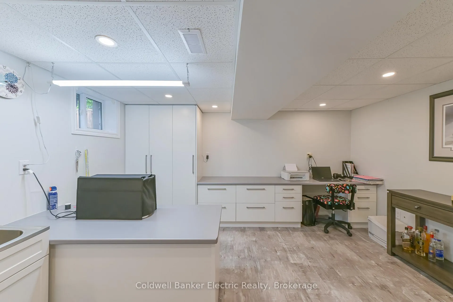 Photo 25 of 872 Cumberland Avenue, Peterborough, Northcrest Ward 5 — HOMEH