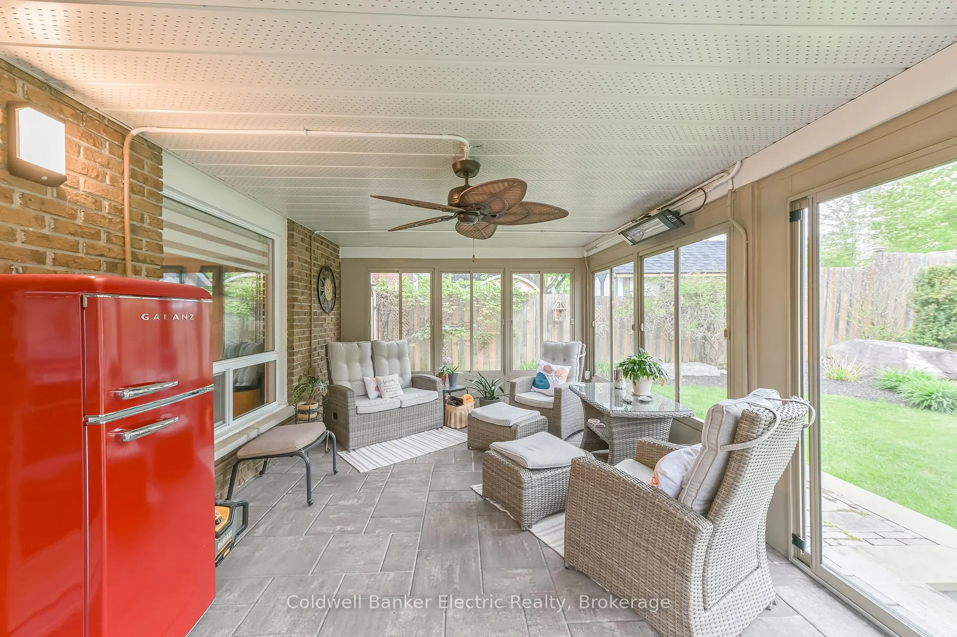 Photo 28 of 872 Cumberland Avenue, Peterborough, Northcrest Ward 5 — HOMEH