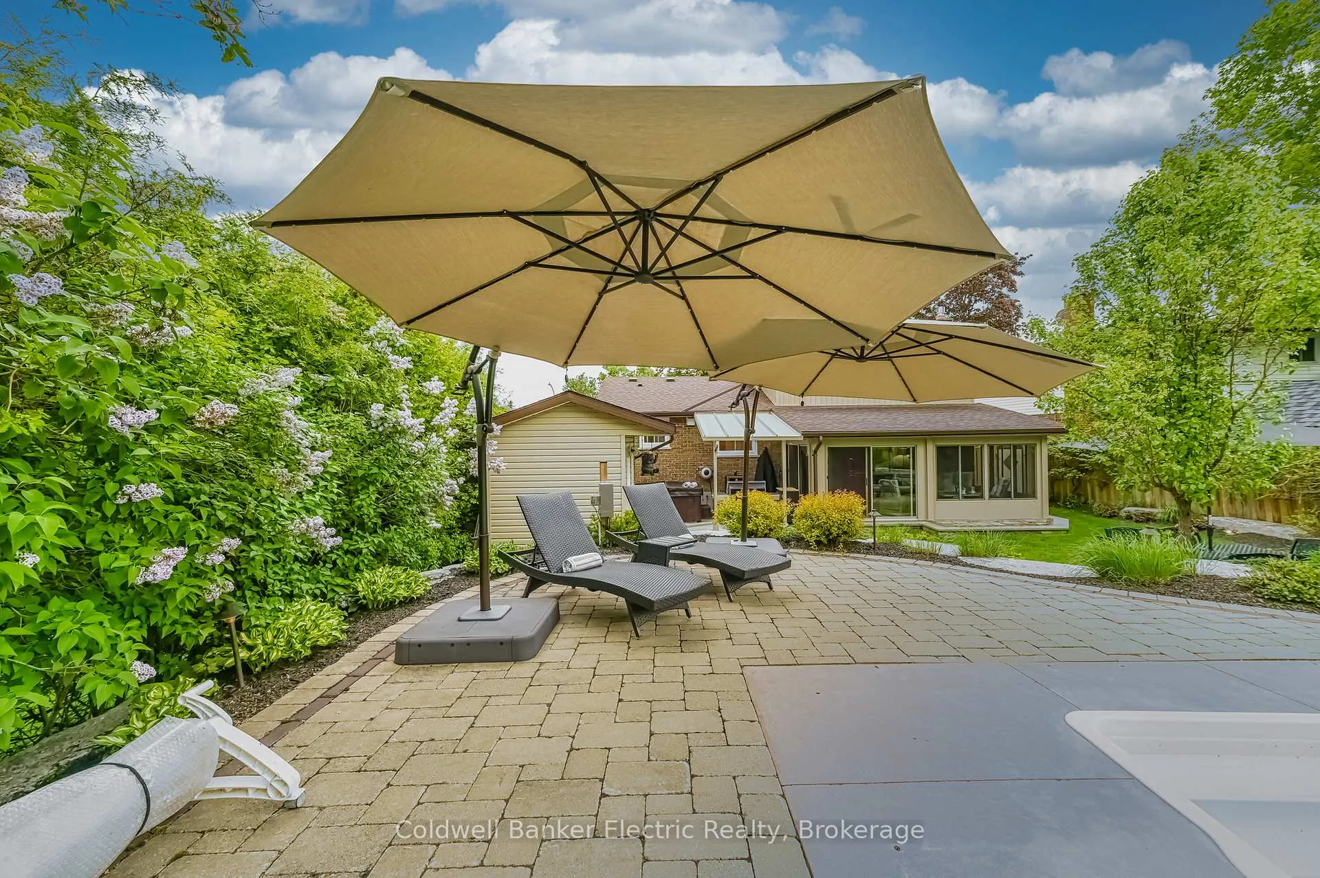 Photo 34 of 872 Cumberland Avenue, Peterborough, Northcrest Ward 5 — HOMEH