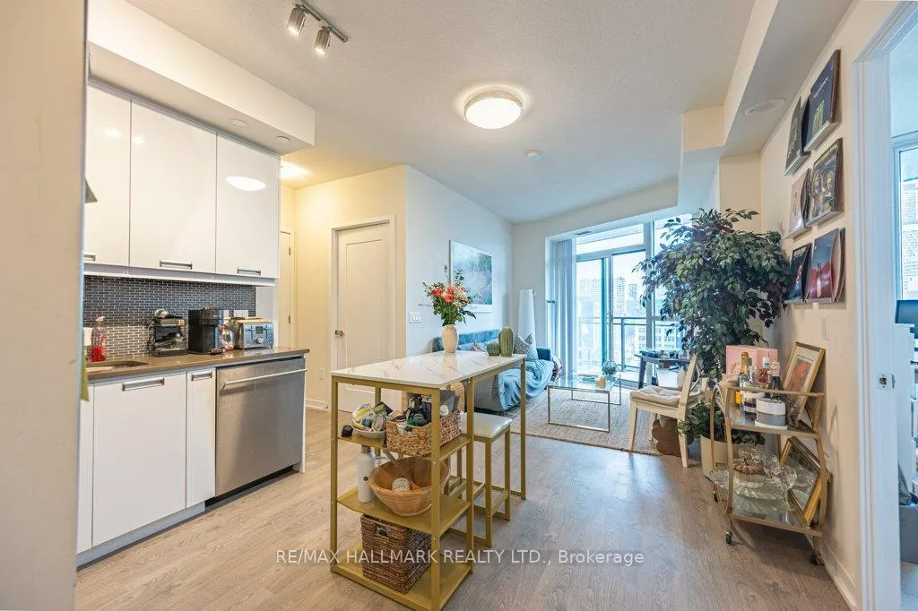 Photo 2 of Unit 1006, 99 John Street, Toronto, Waterfront Communities — HOMEH