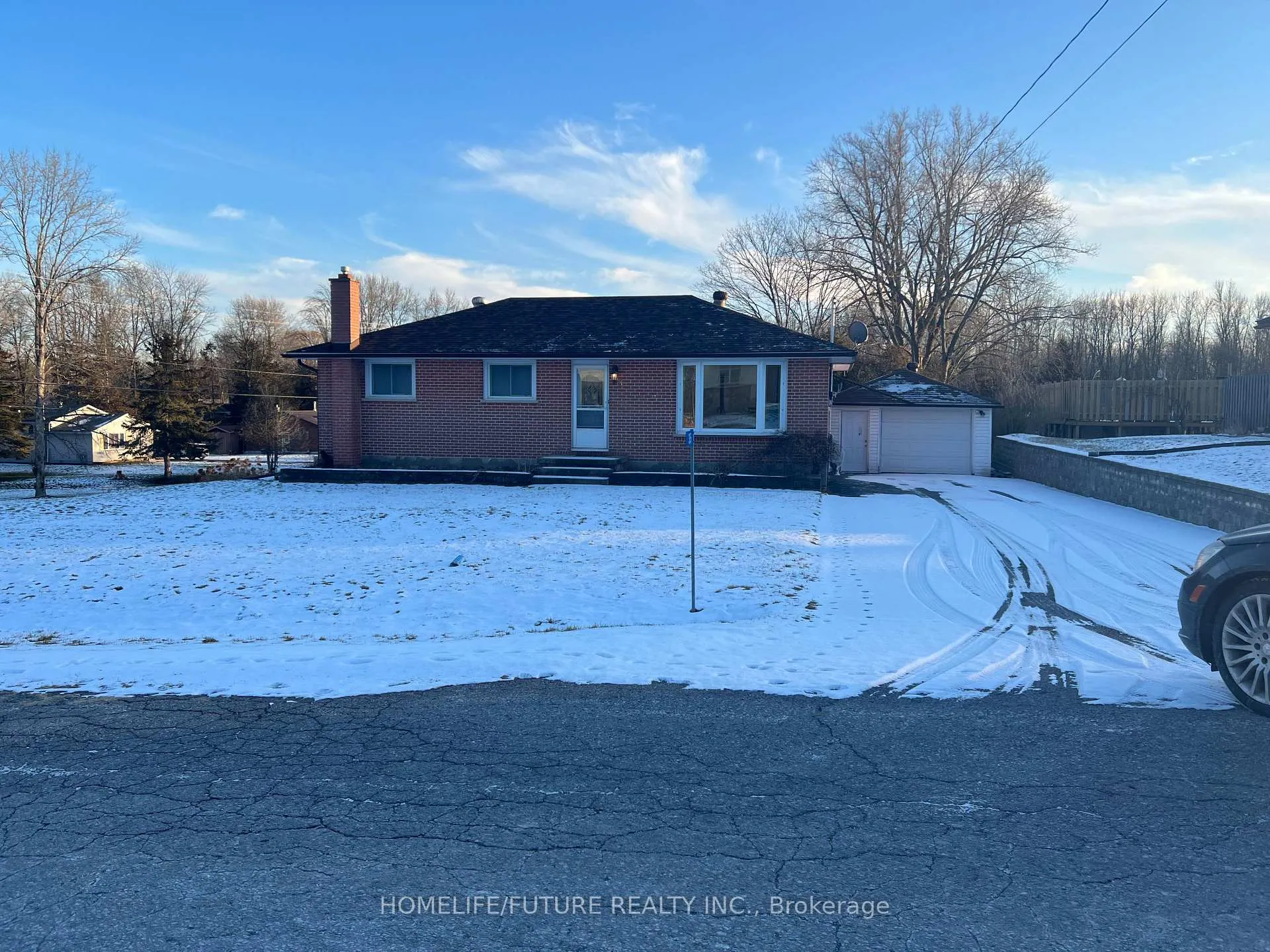 Photo 4 of 35 Barry Road, Quinte West, Murray Ward — HOMEH