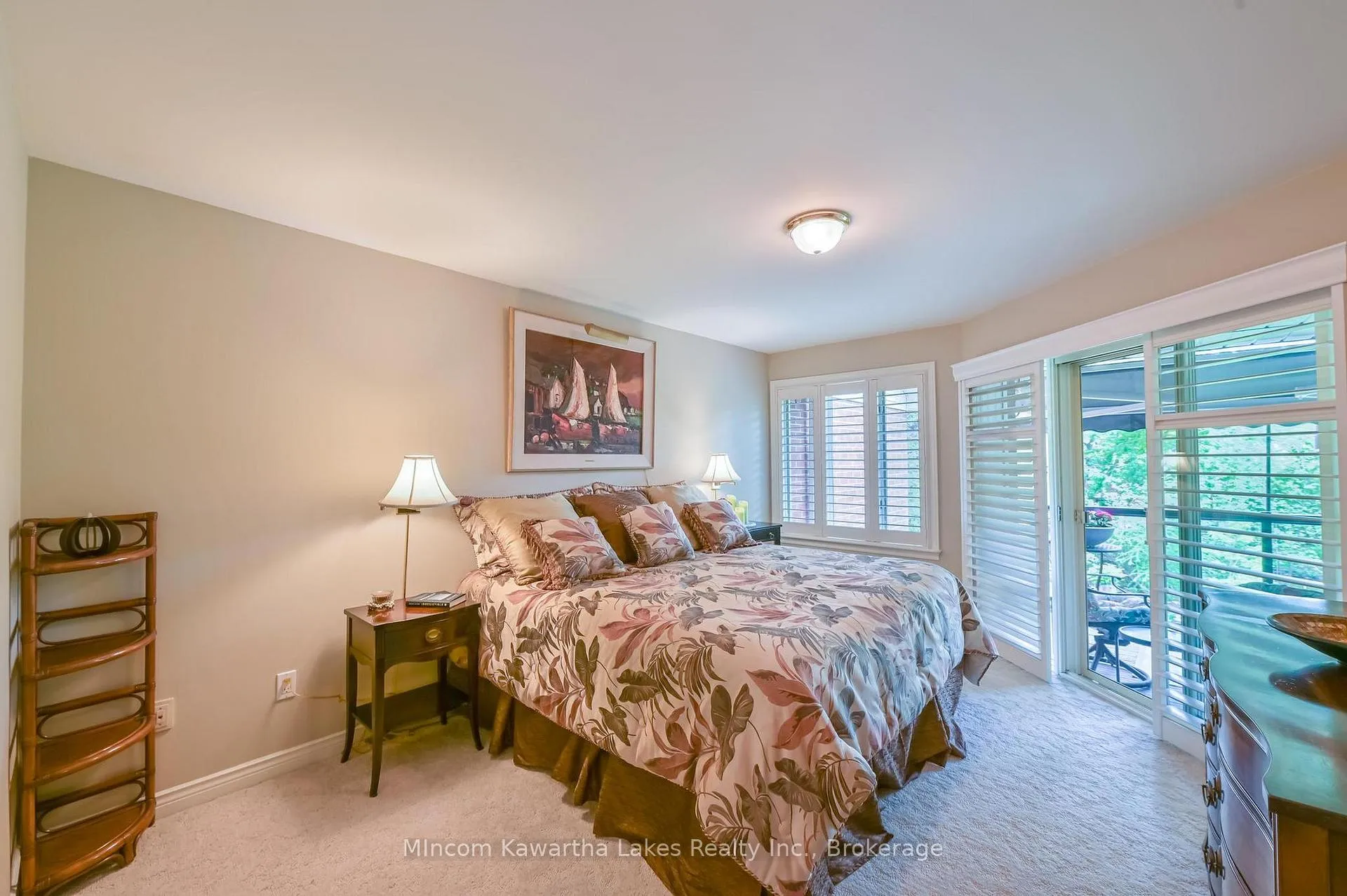 Photo 11 of Unit 5, 1121 Armour Road N, Peterborough, Ashburnham Ward 4 — HOMEH
