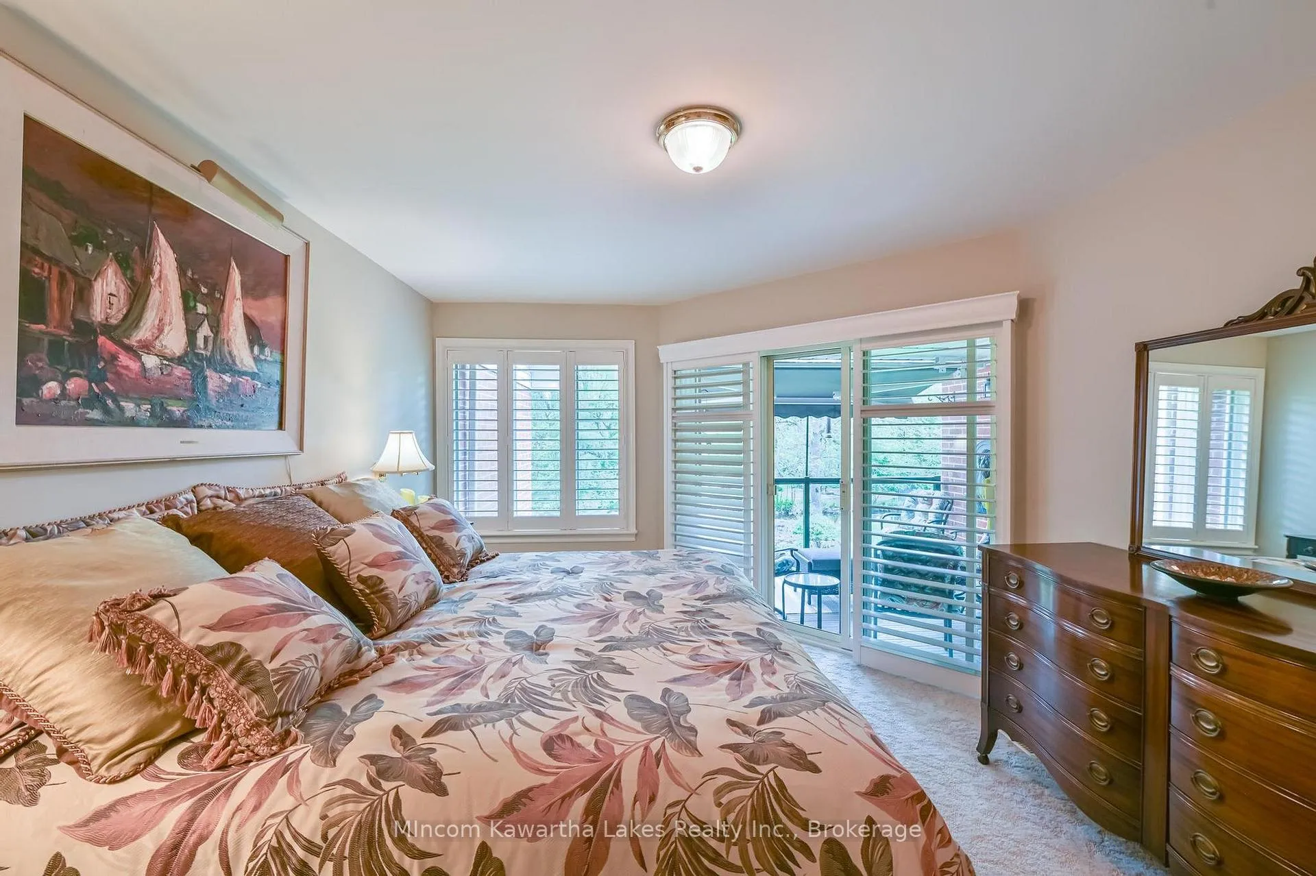 Photo 12 of Unit 5, 1121 Armour Road N, Peterborough, Ashburnham Ward 4 — HOMEH