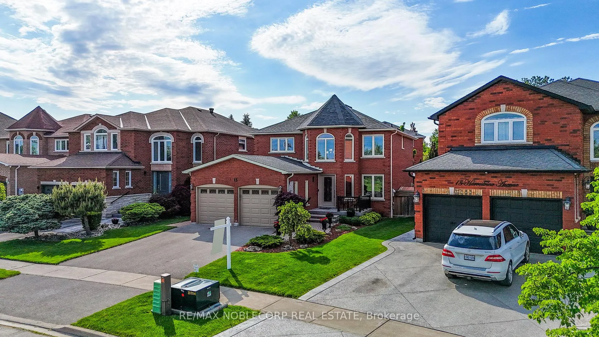 Photo 5 of 13 Harvestview Avenue, Caledon, Bolton East — HOMEH