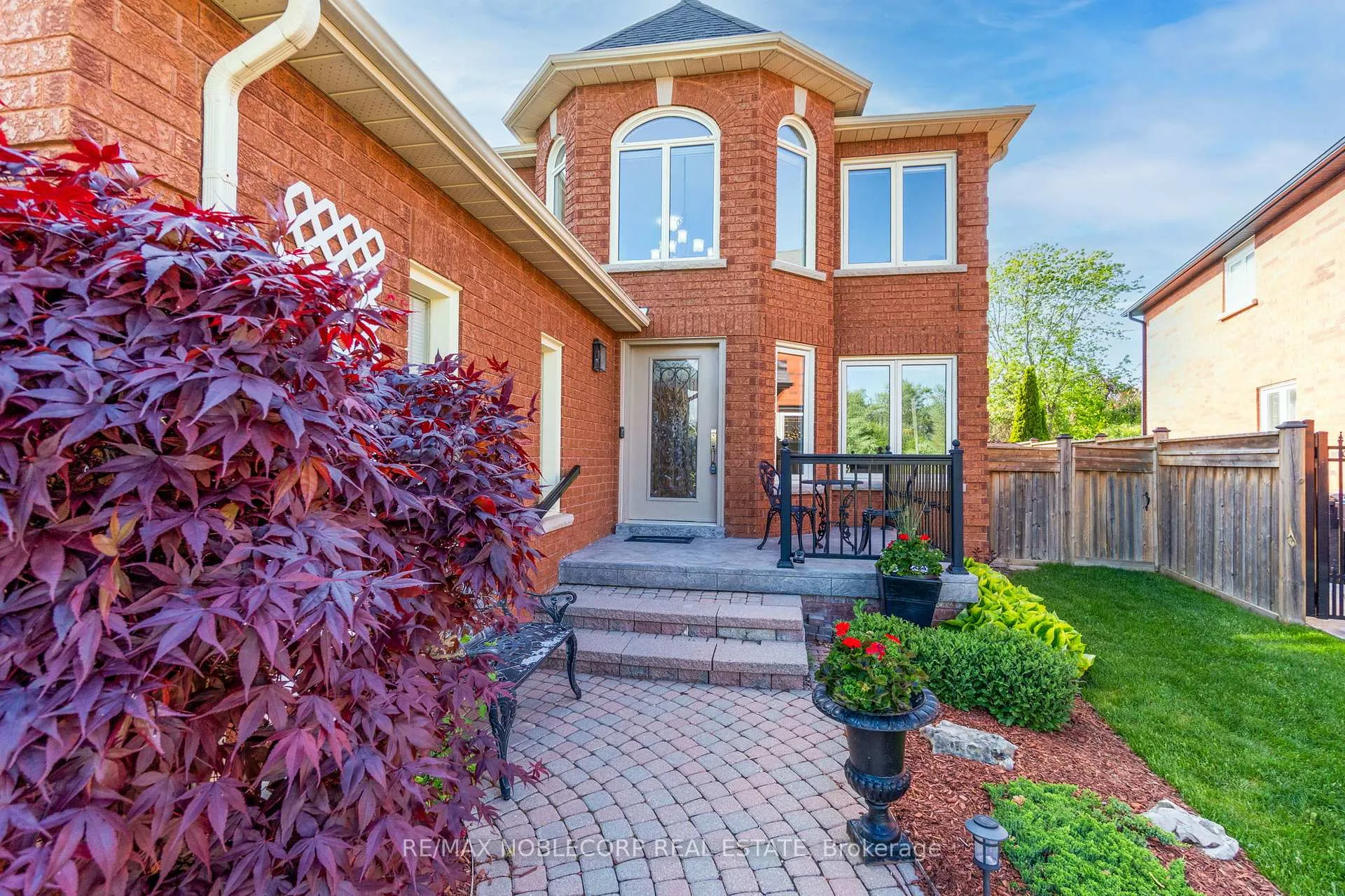 Photo 7 of 13 Harvestview Avenue, Caledon, Bolton East — HOMEH